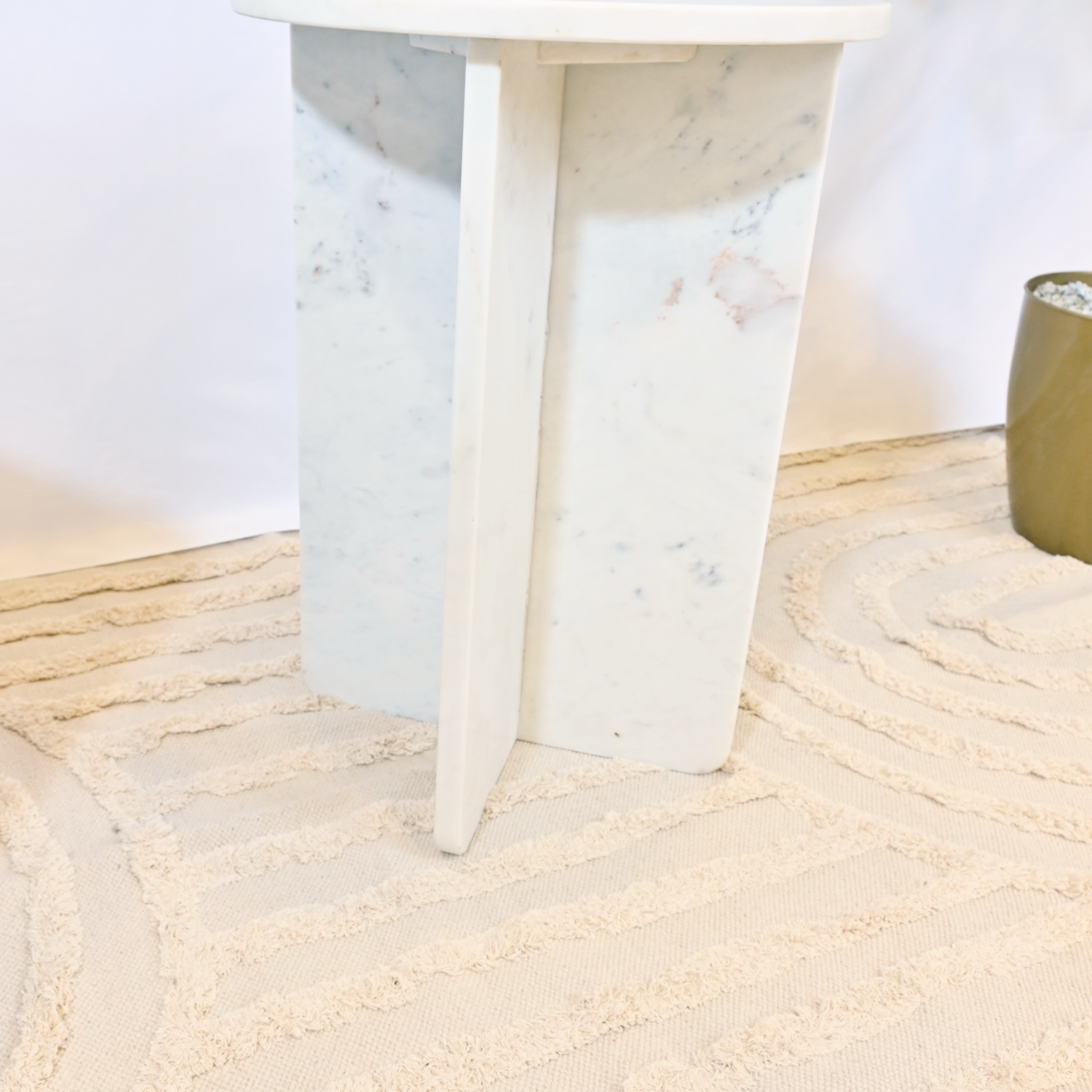 طاولة جانبية بسطح رخام صنعت بواسطة لايف ستايل-furniture-livingroom-sideandendtables-image-4