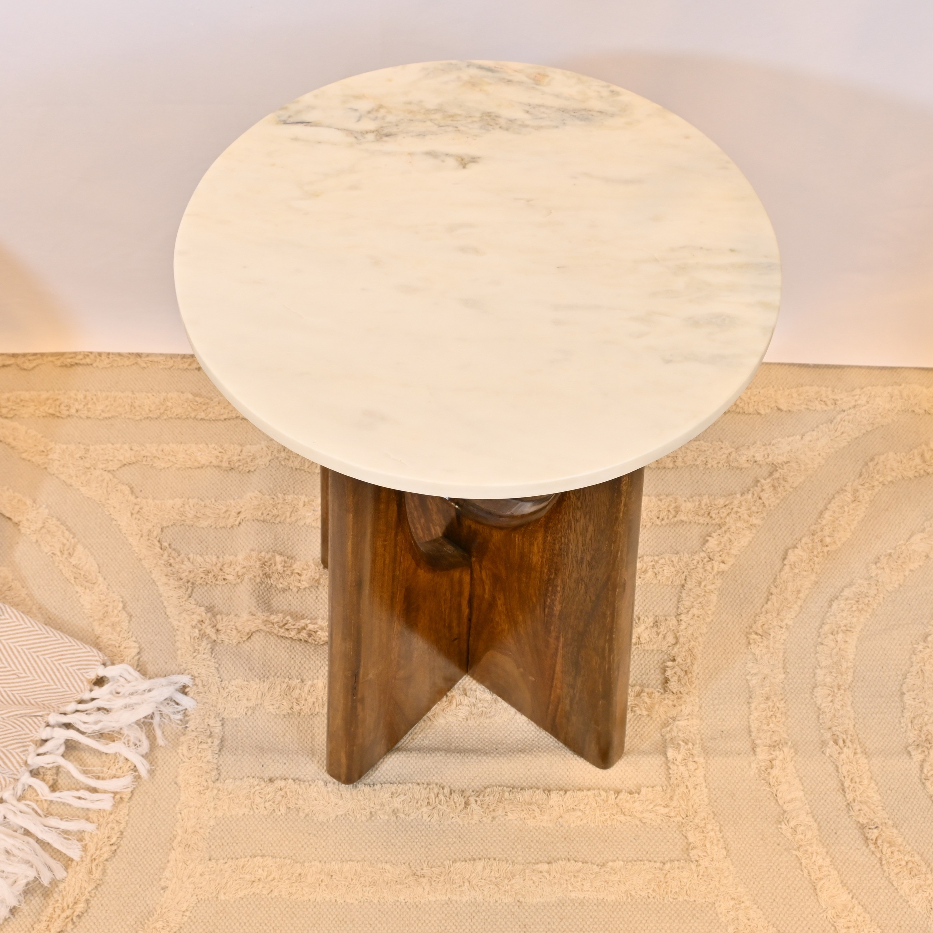 طاولة زينة بسطح رخام صنعت بواسطة لايف ستايل-furniture-livingroom-sideandendtables-image-2