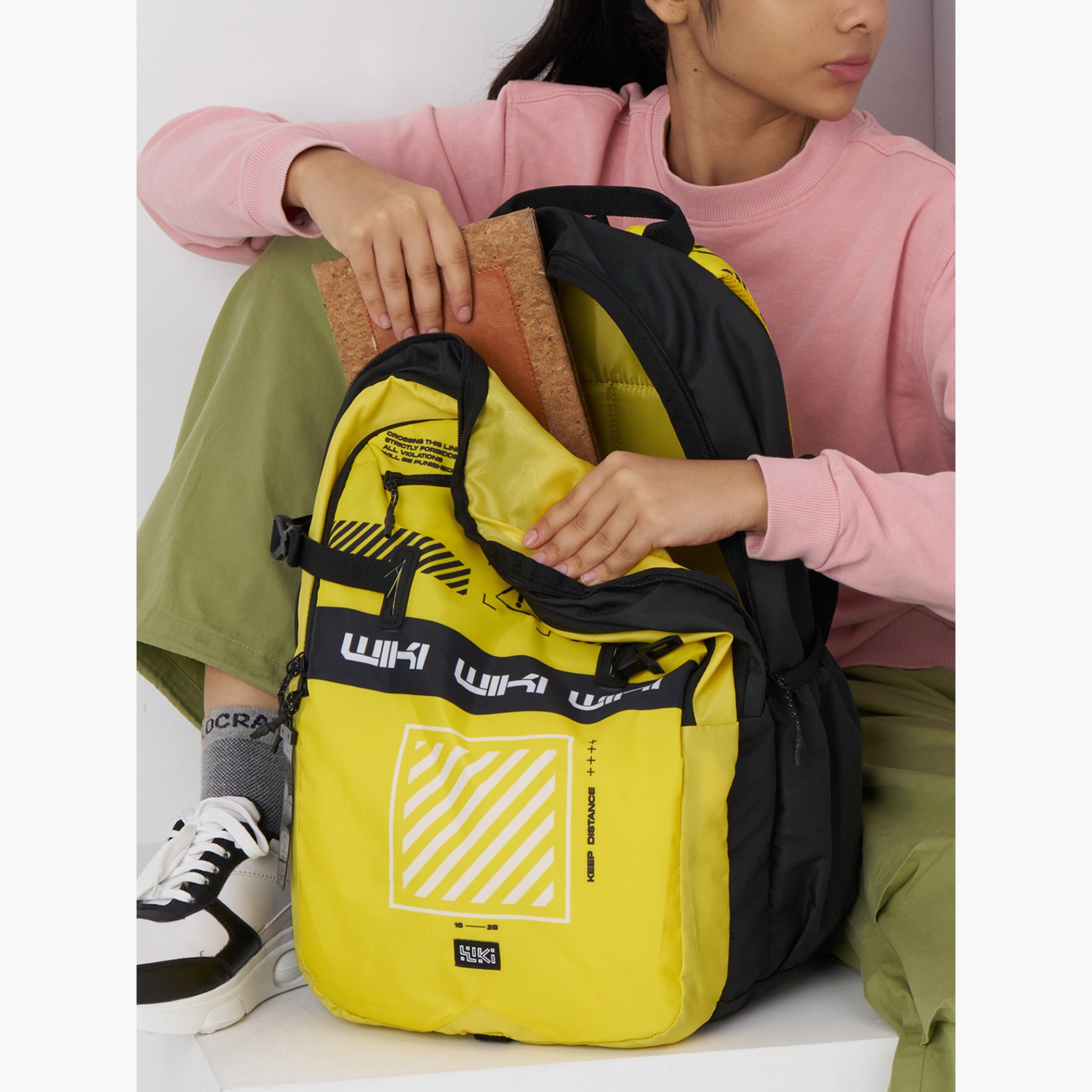 Wildcraft Wiki Printed School Backpack with Adjustable Shoulder Straps - 25x25x50 cms-school-bagsandbackpacks-backpacks-image-4