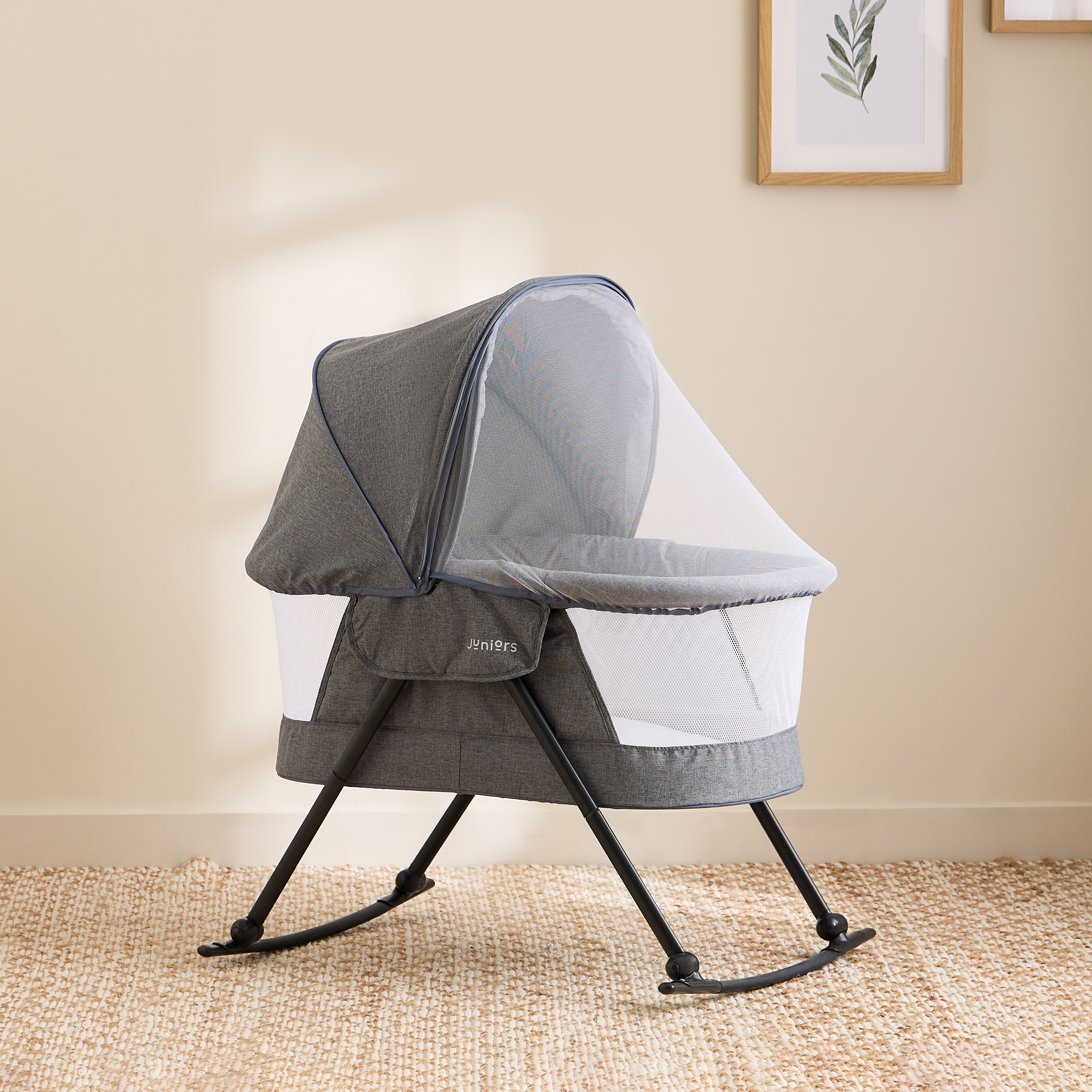 سرير متنقل بمظلة دافوديل من جونيورز-baby-nursery-furniture-cribsandbeds-bassinets-image-9