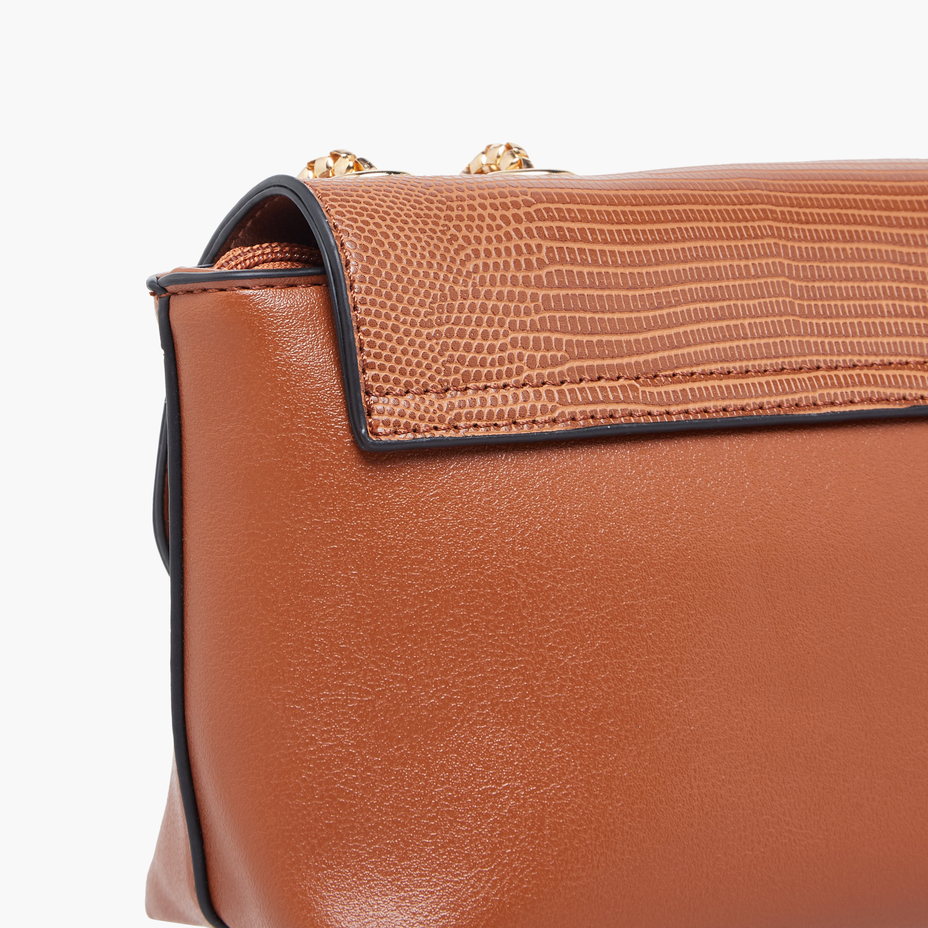 شنطة كروس بودي بارزة الملمس بحزام سلسلة سام من ساشا-women-bagsandwallets-handbags-image-6