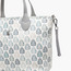 شنطة حفاضات بسحاب إغلاق وطبعات من جيجلز-baby-diapering-diaperbags-image-4
