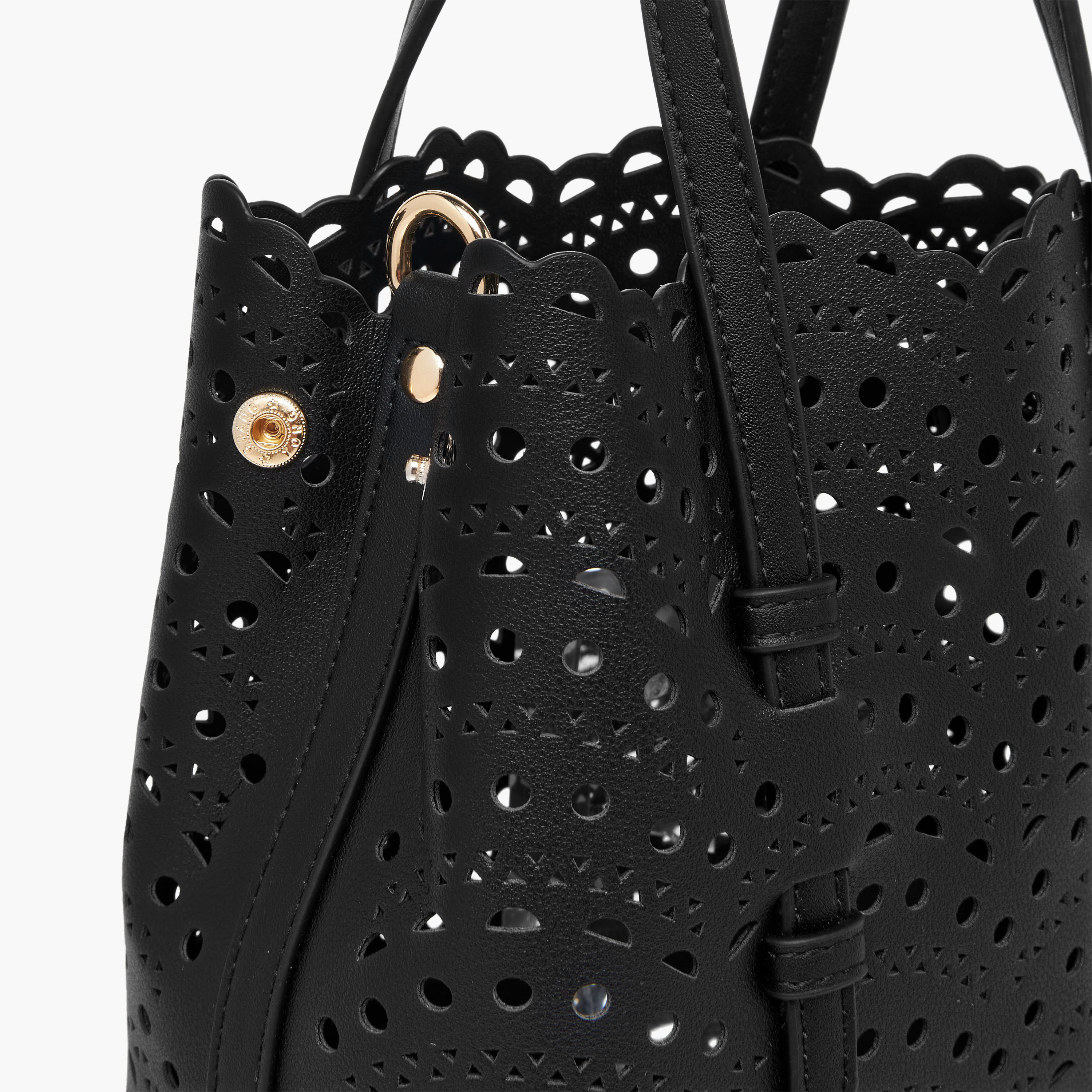 شنطة كروس بودي بتفاصيل مفرغة وشنطة صغيرة من ساشا-women-bagsandwallets-handbags-image-11