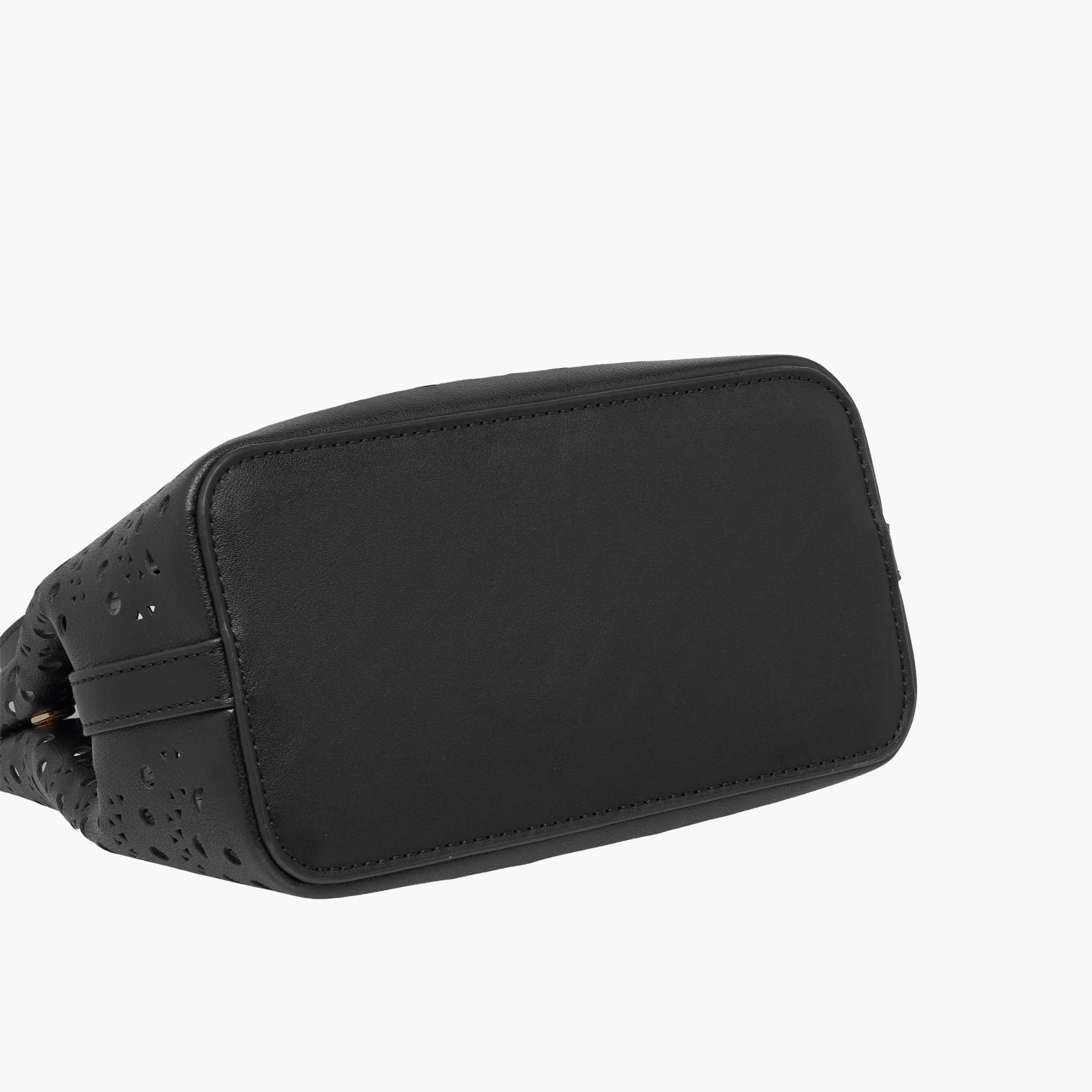 شنطة كروس بودي بتفاصيل مفرغة وشنطة صغيرة من ساشا-women-bagsandwallets-handbags-image-8