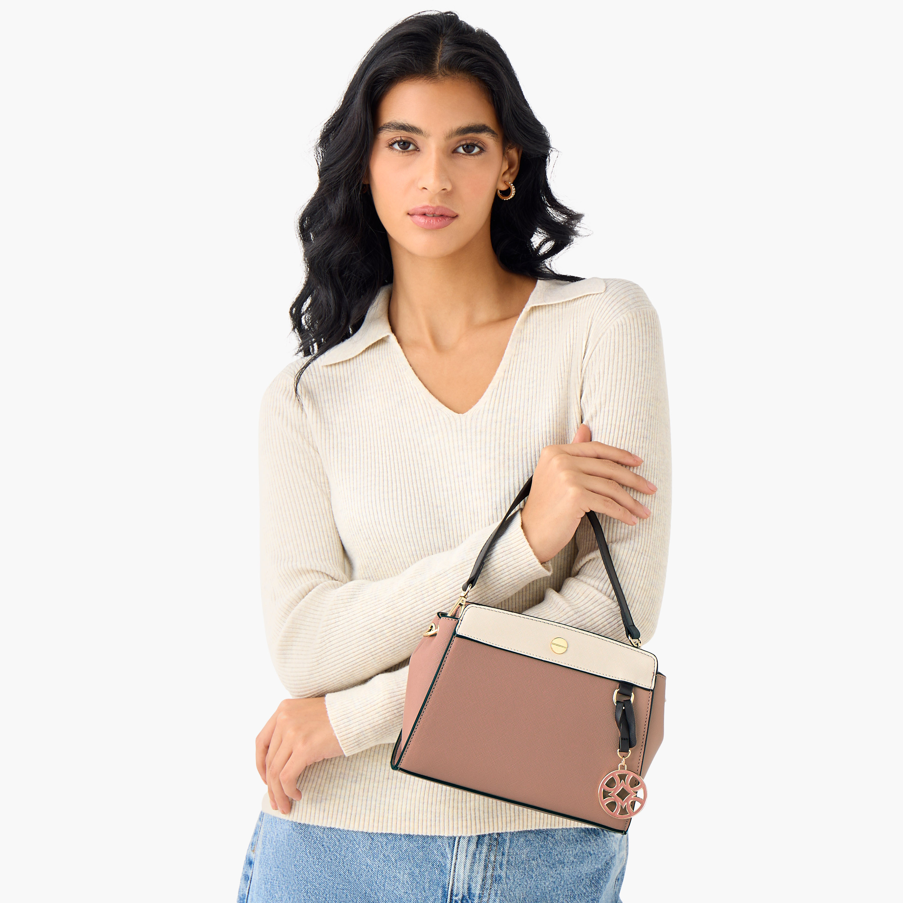 شنطة كروس بودي بارزة الملمس بحزام قابل للفصل كودس من ساشا-women-bagsandwallets-handbags-image-2