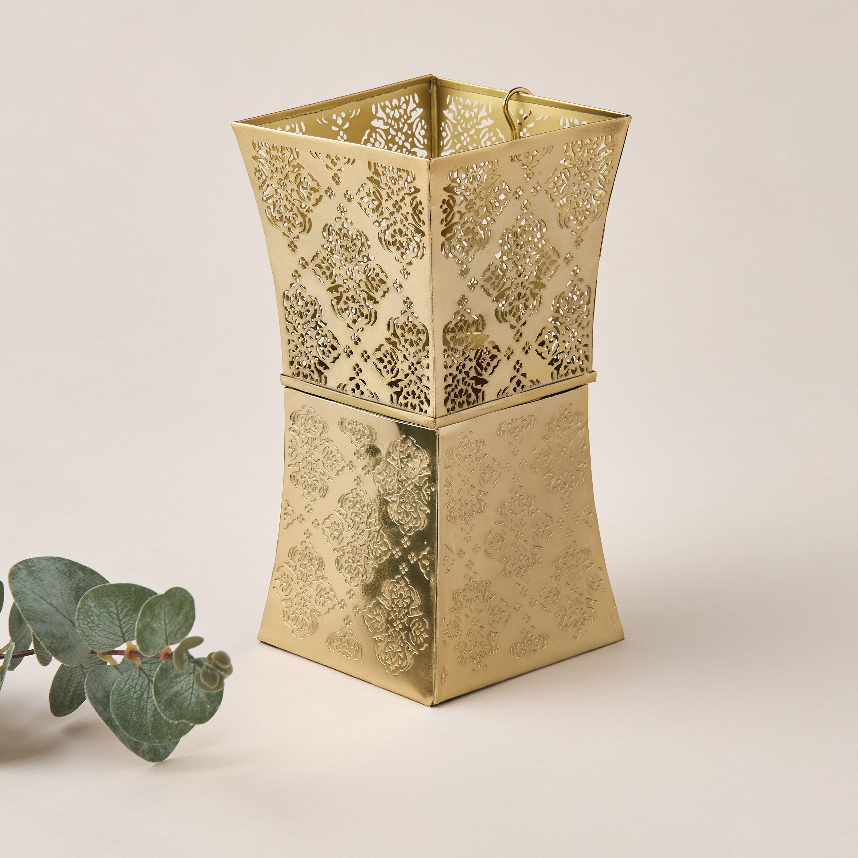Arabic Design Metallic Incense Burner - 10x10x20 cm-household-homefragrance-burners-image-1