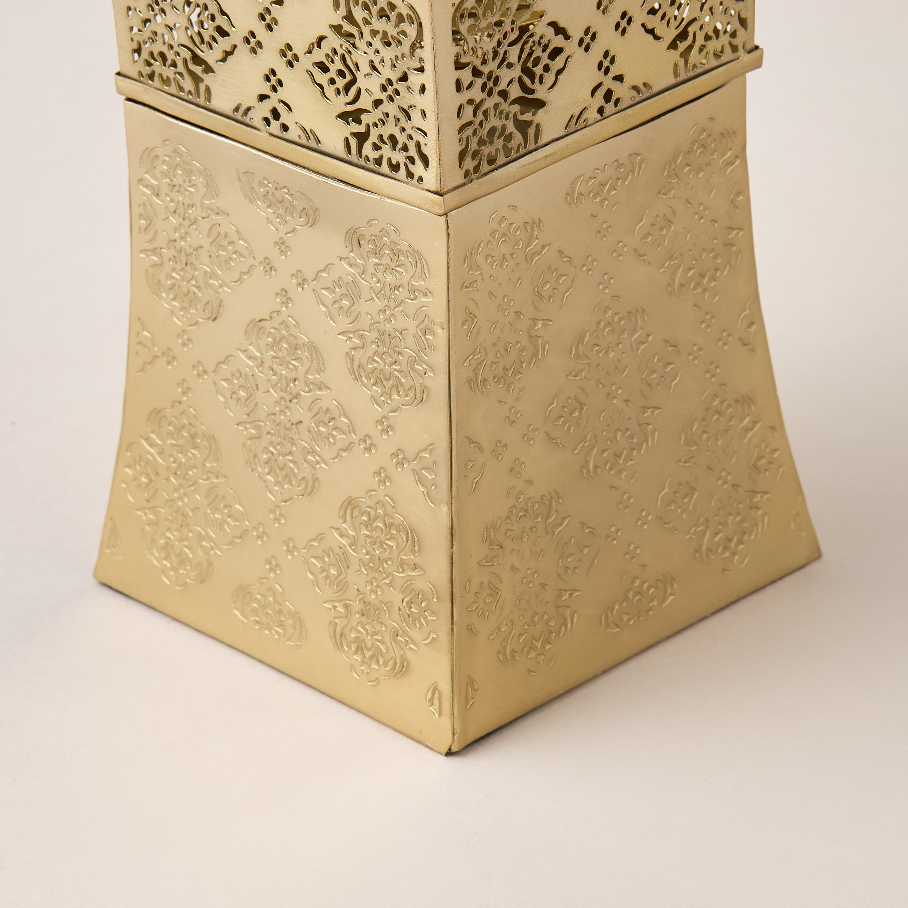 Arabic Design Metallic Incense Burner - 10x10x20 cm-household-homefragrance-burners-image-5
