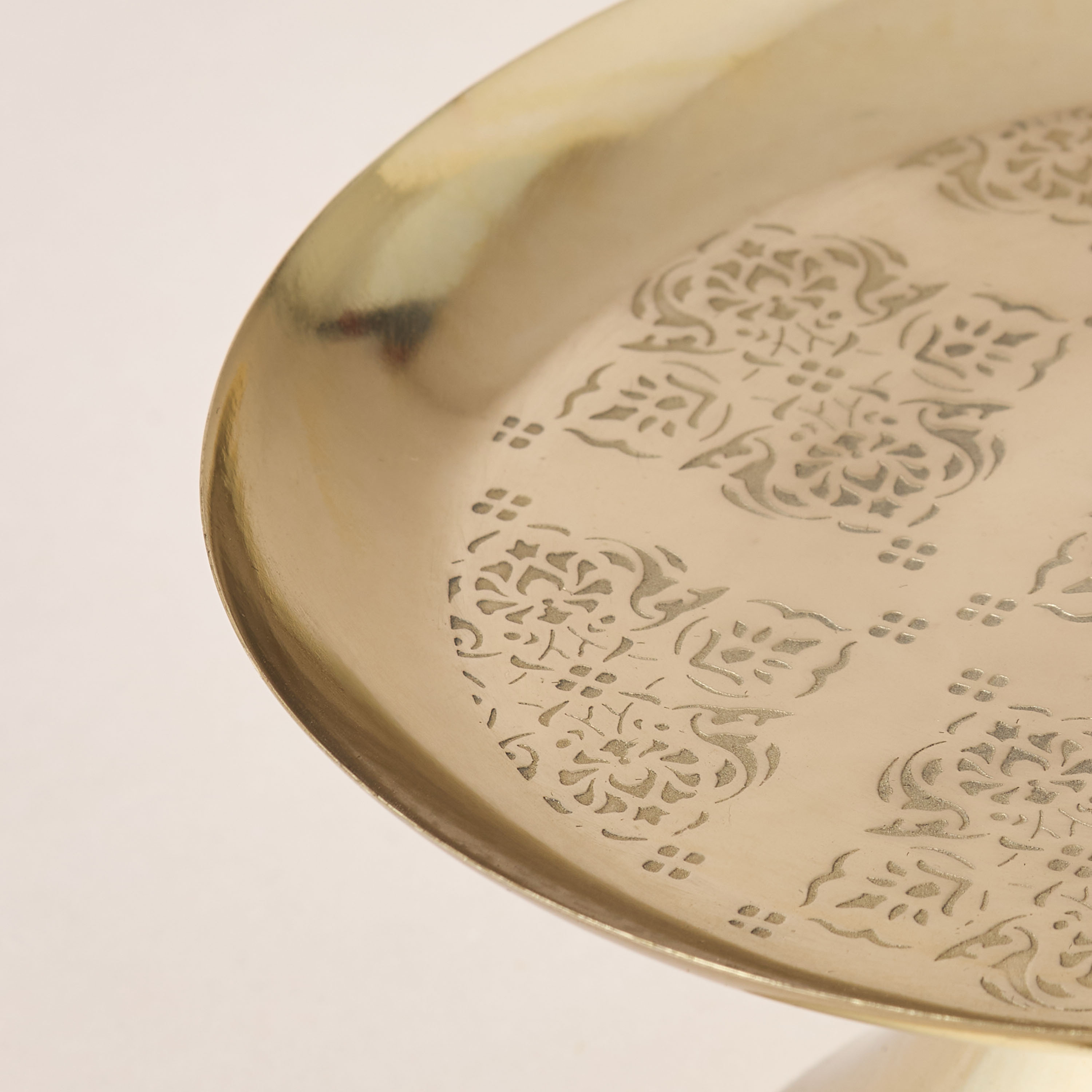 Arabic Embossed Metal Cake Stand - 20 cms-household-dining-serveware-cakestands-image-4