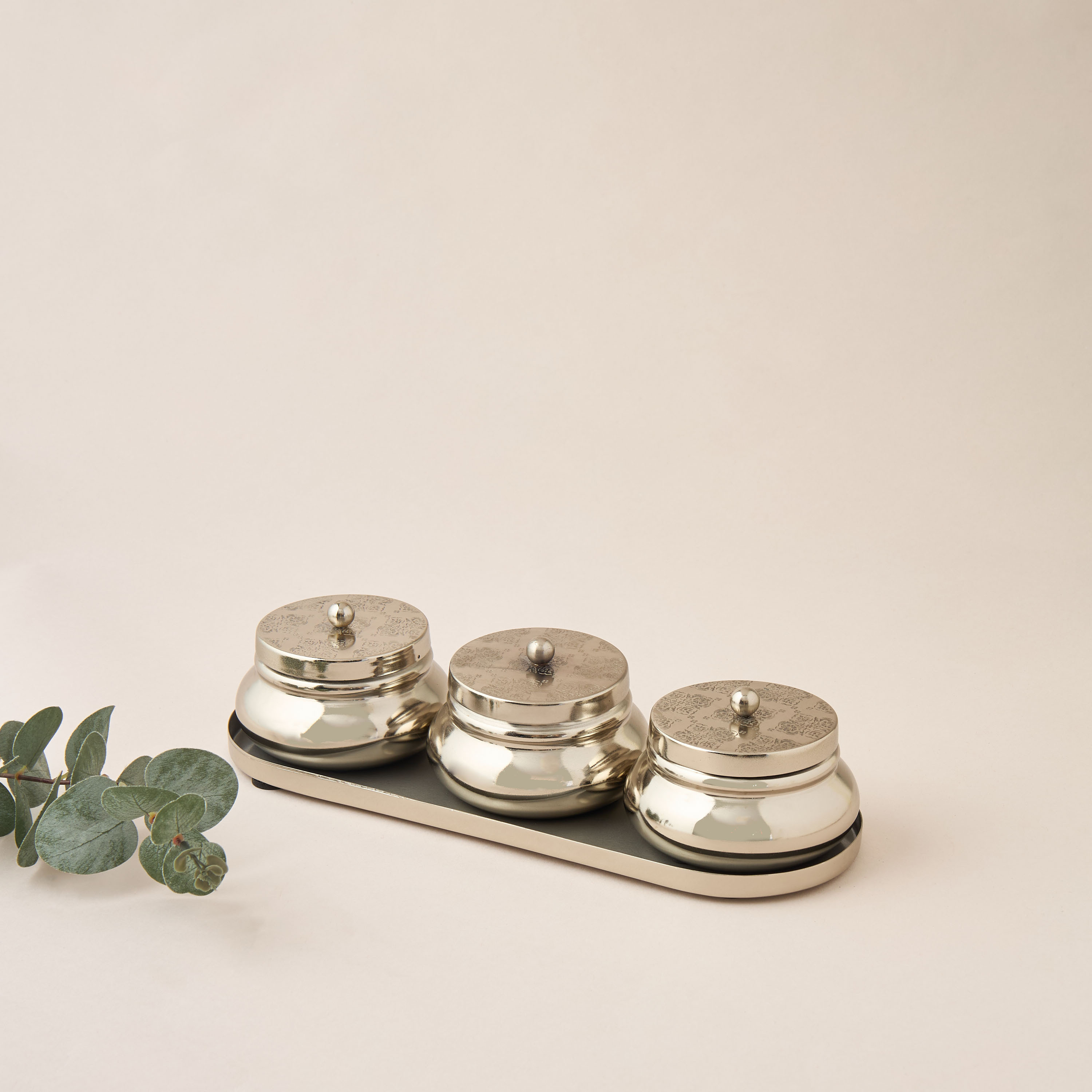 Arabic Embossed 4-Piece Spice Bowl and Tray Set-household-dining-dinnerware-bowls-image-1