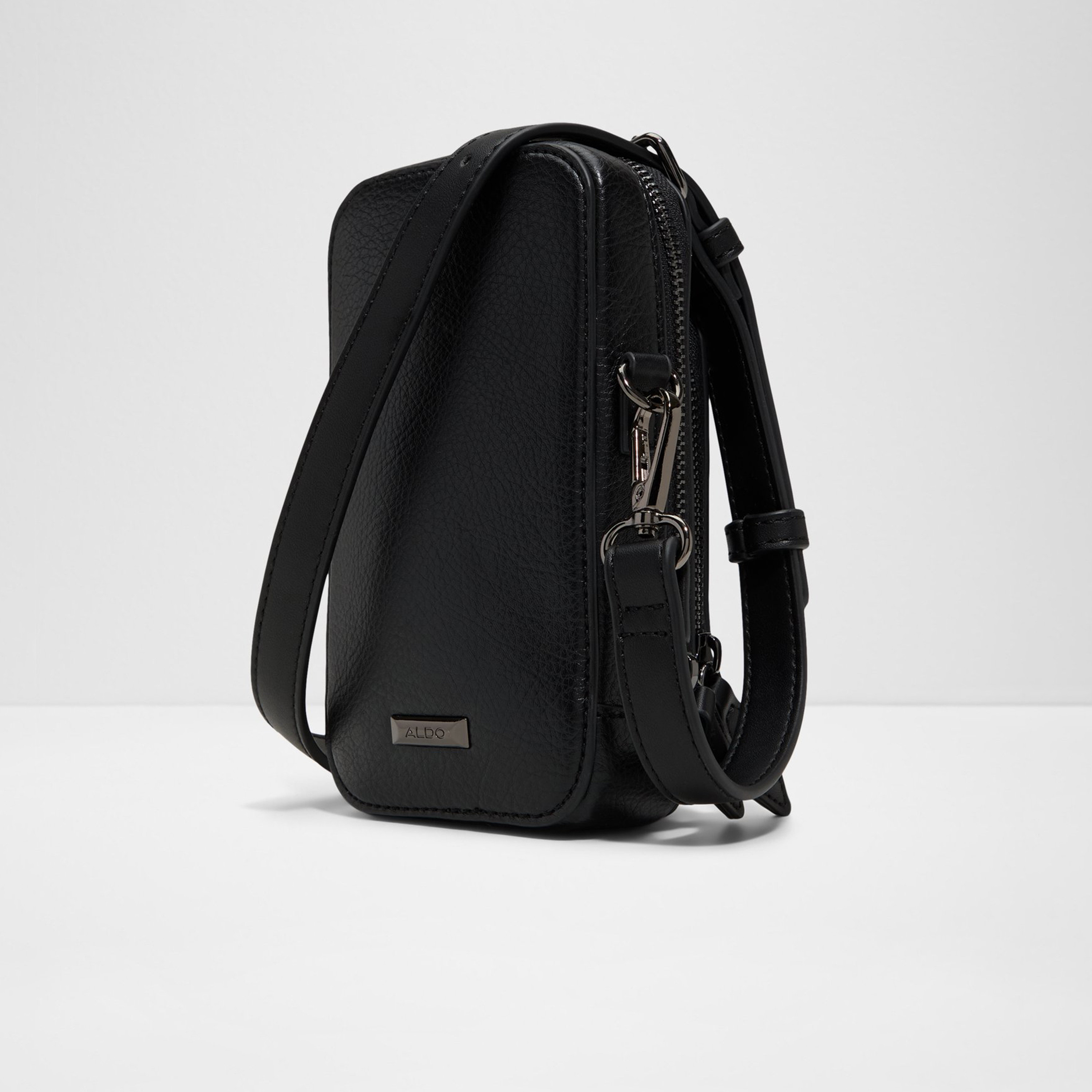 ألدو- شنطة كروس  إيريرد سادة مع سحاب للإغلاق وحزام قابل للتعديل-men-bags-image-6