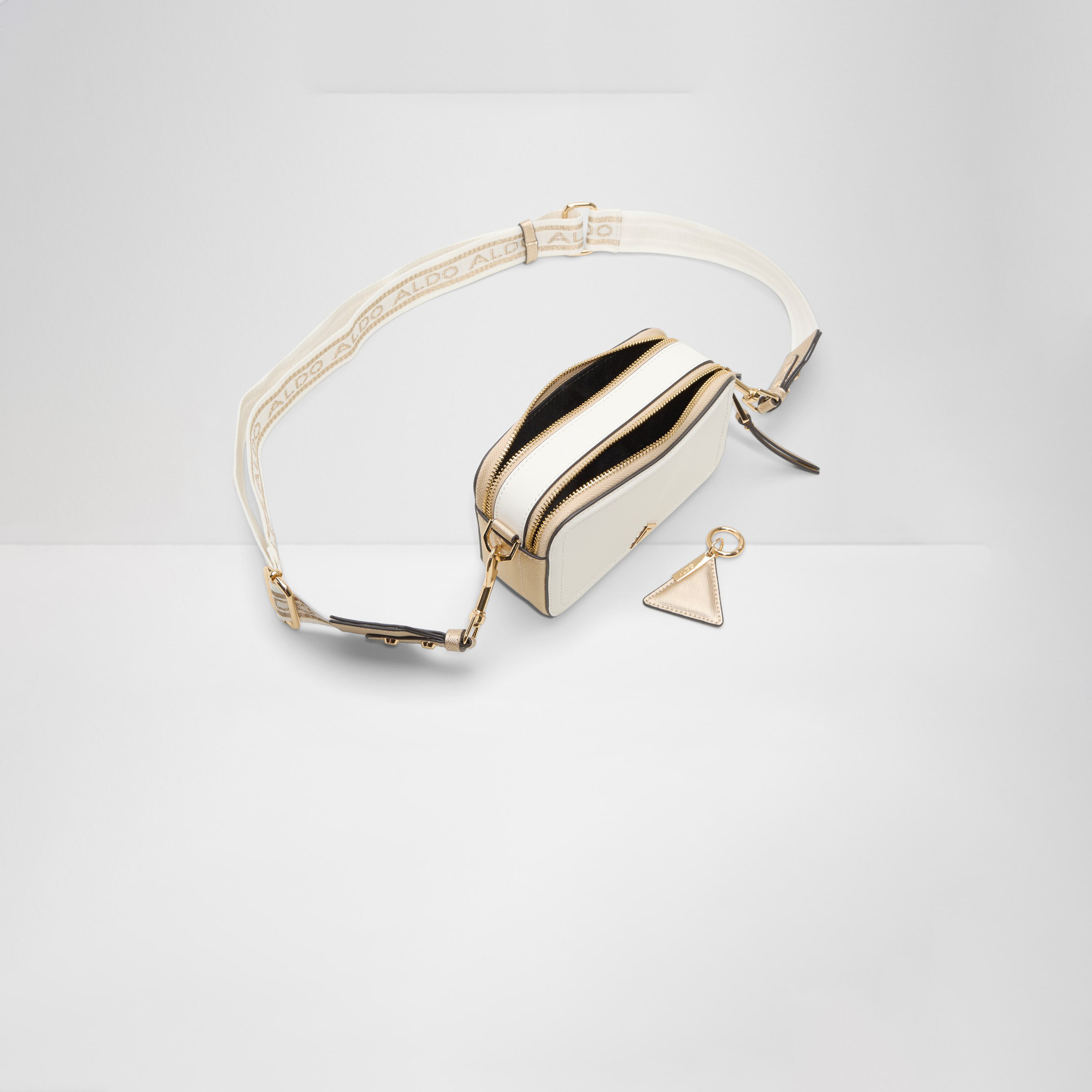 ألدو- شنطة كروس  دوما مونوغرام مع سحاب إغلاق وحزام قابل للتعديل-women-bagsandwallets-handbags-image-7