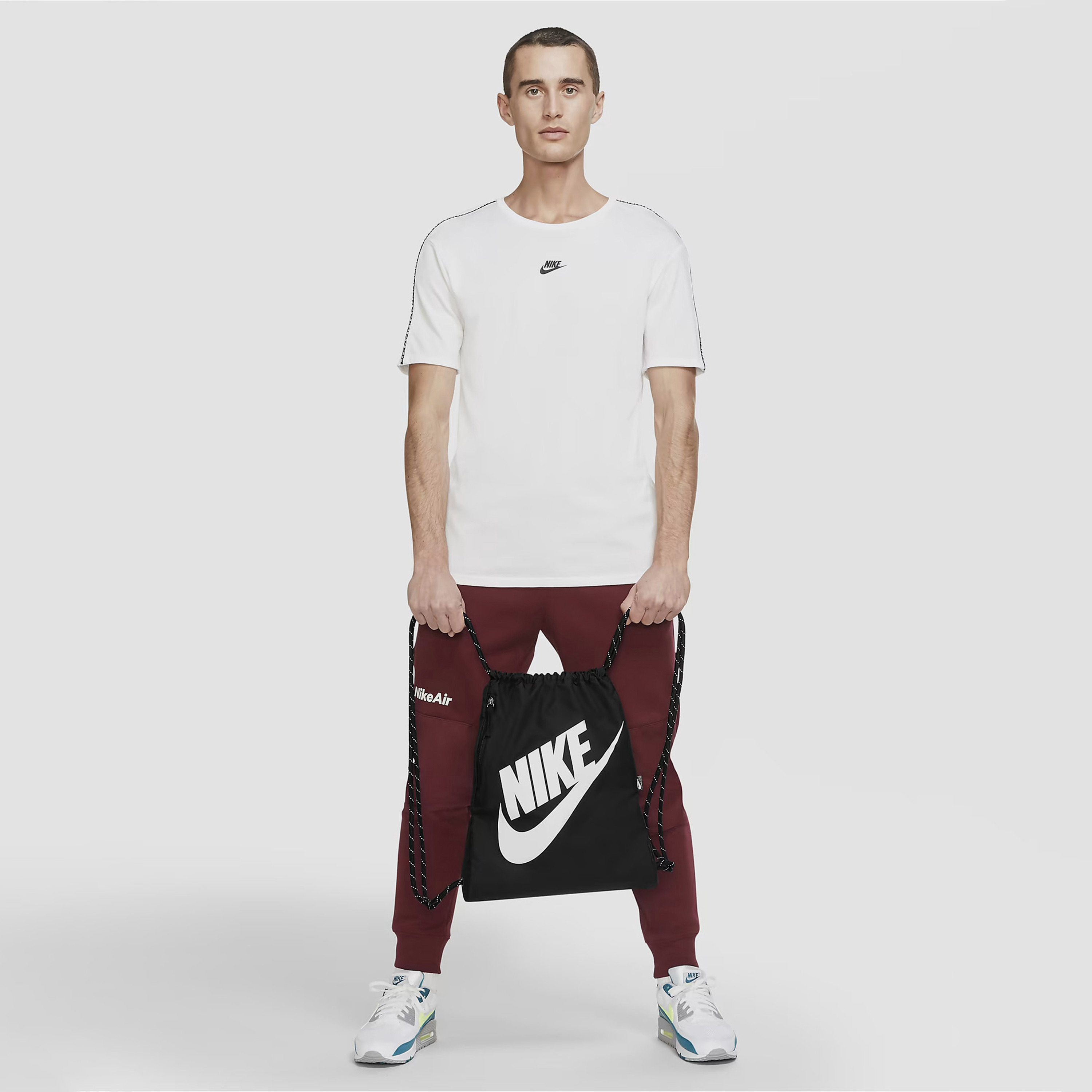 Nike Heritage Drawstring Bag - 13 L - Black-boys-accessories-bagsandbackpacks-image-7