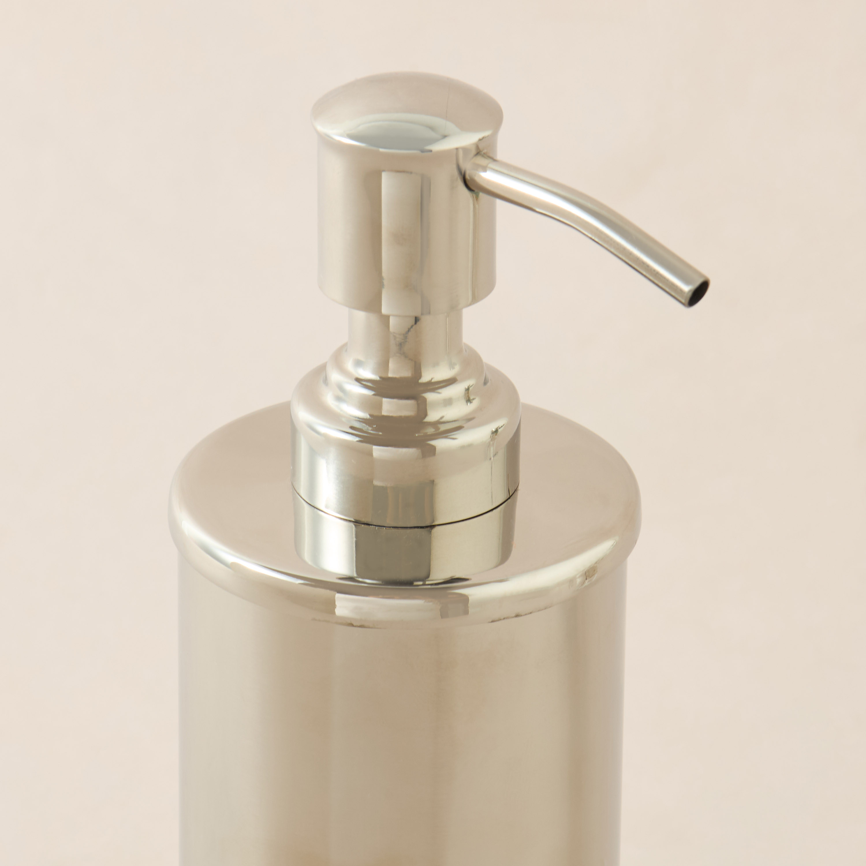 Gia como Cutout Detail Stainless Steel Lotion Dispenser-household-bathandlaundry-bathaccessories-soapdishesanddispensers-image-3