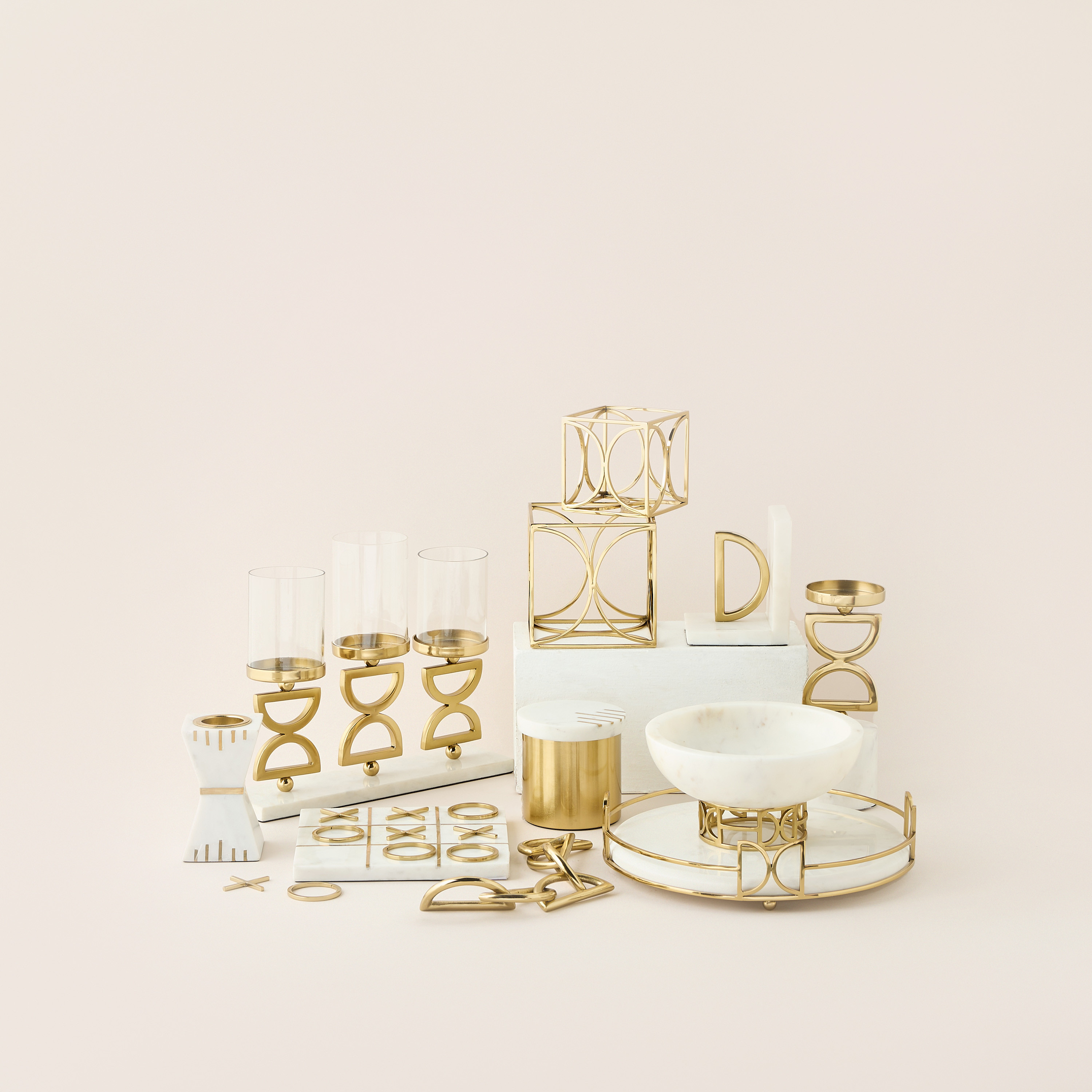 Gia Como 3-Pillar Candleholder - 18 cms-household-decor-candleholdersandlanterns-image-6