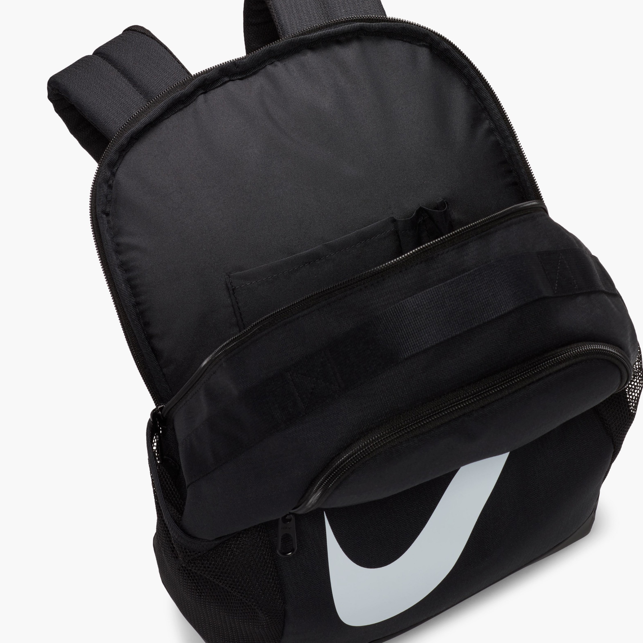 شنطة ظهر للأطفال برازيليا من نايك (18 لتر) - DV9436-010-school-bagsandbackpacks-backpacks-image-5