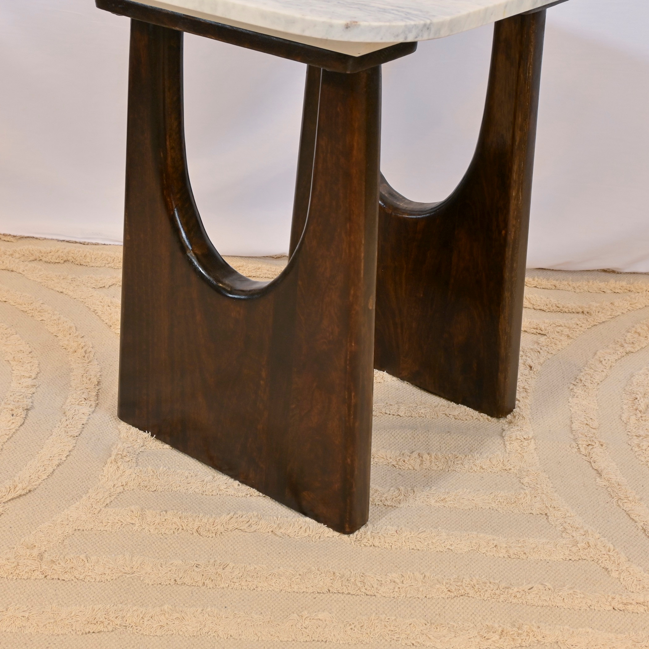 طاولة زينة بسطح رخام صنعت بواسطة لايف ستايل-furniture-livingroom-sideandendtables-image-4