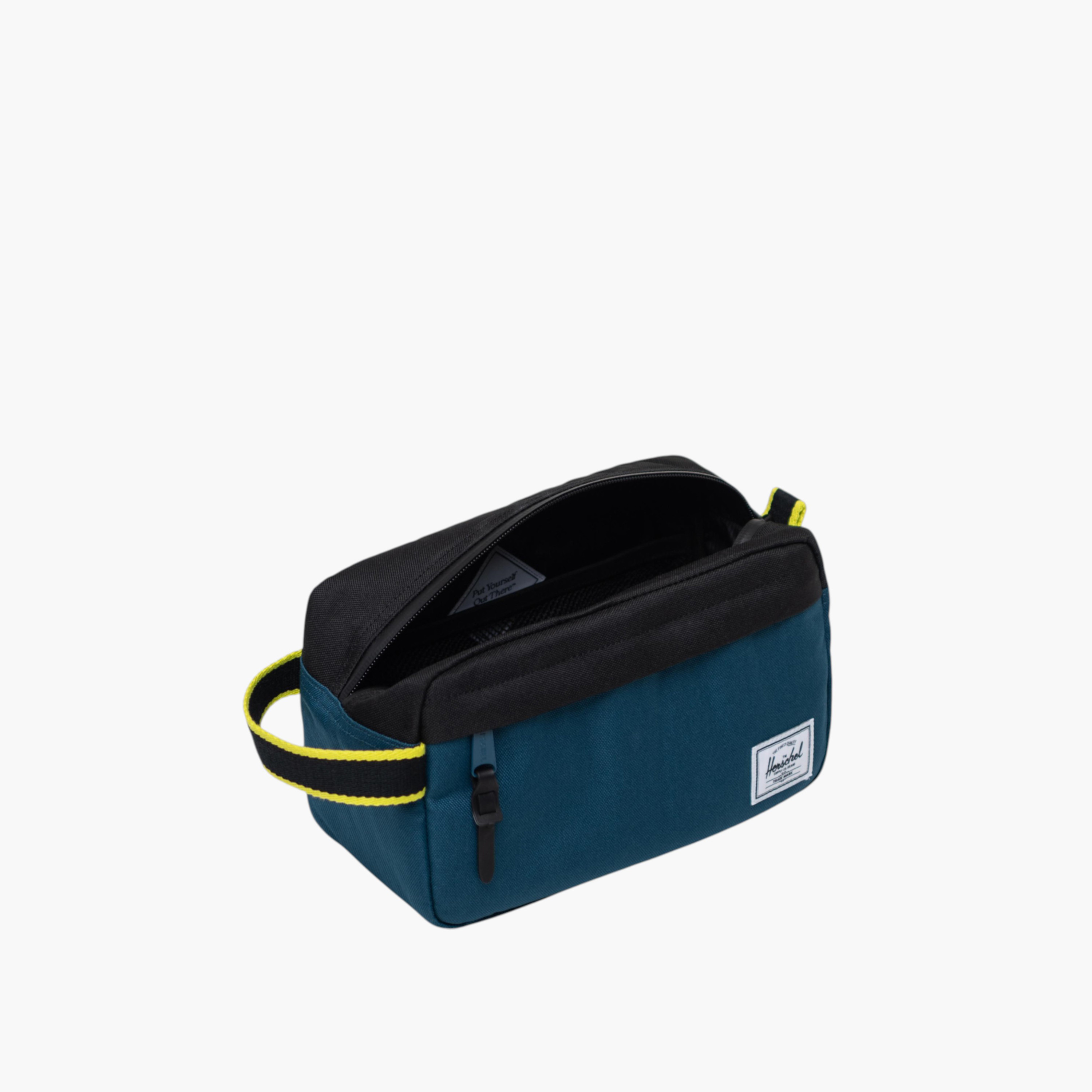 Herschel Supply Co Solid Travel Kit with Zip Closure-women-watchesandjewellery-jewellery-storage-image-3