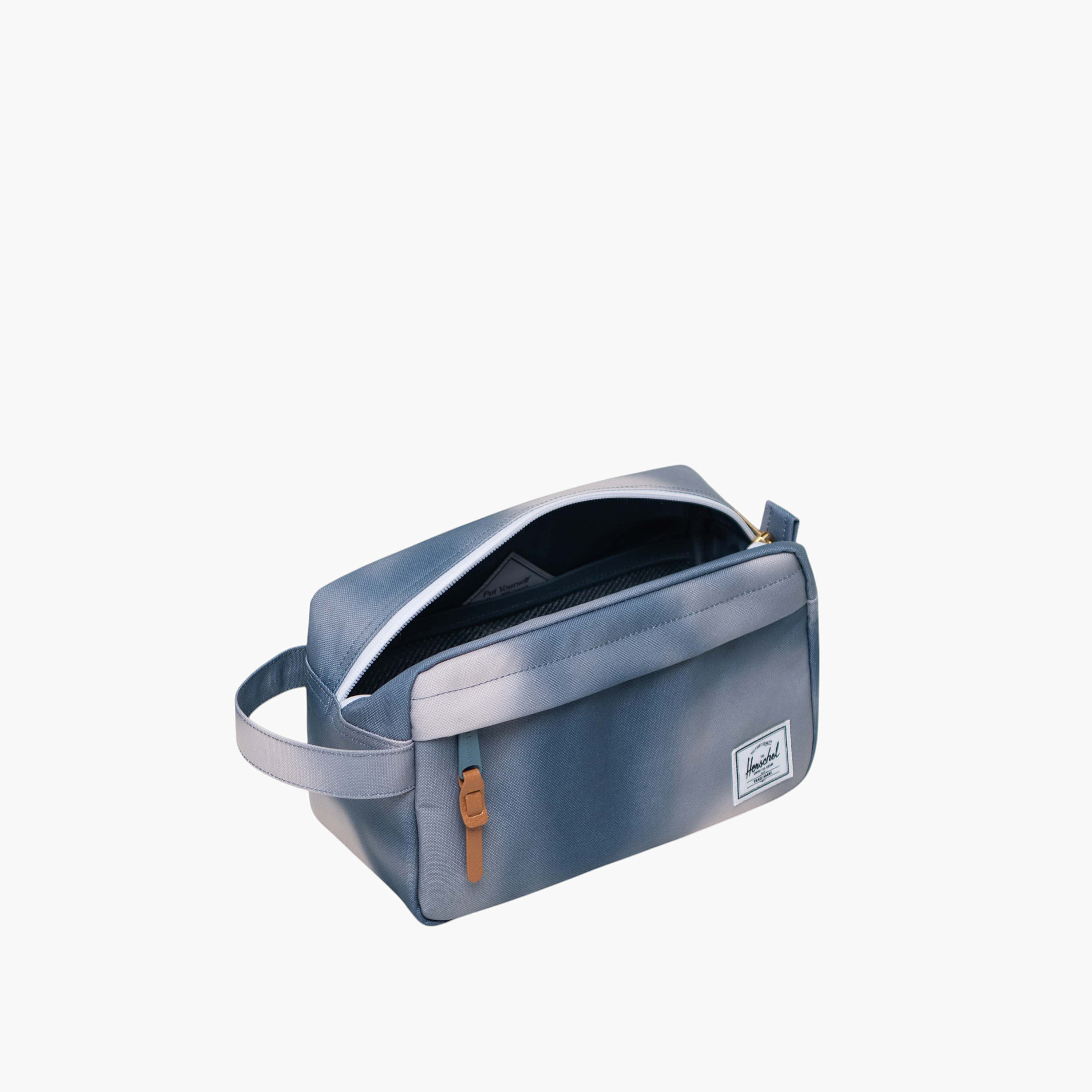 Herschel Supply Co Printed Travel Pouch with Zip Closure-women-watchesandjewellery-jewellery-storage-image-3