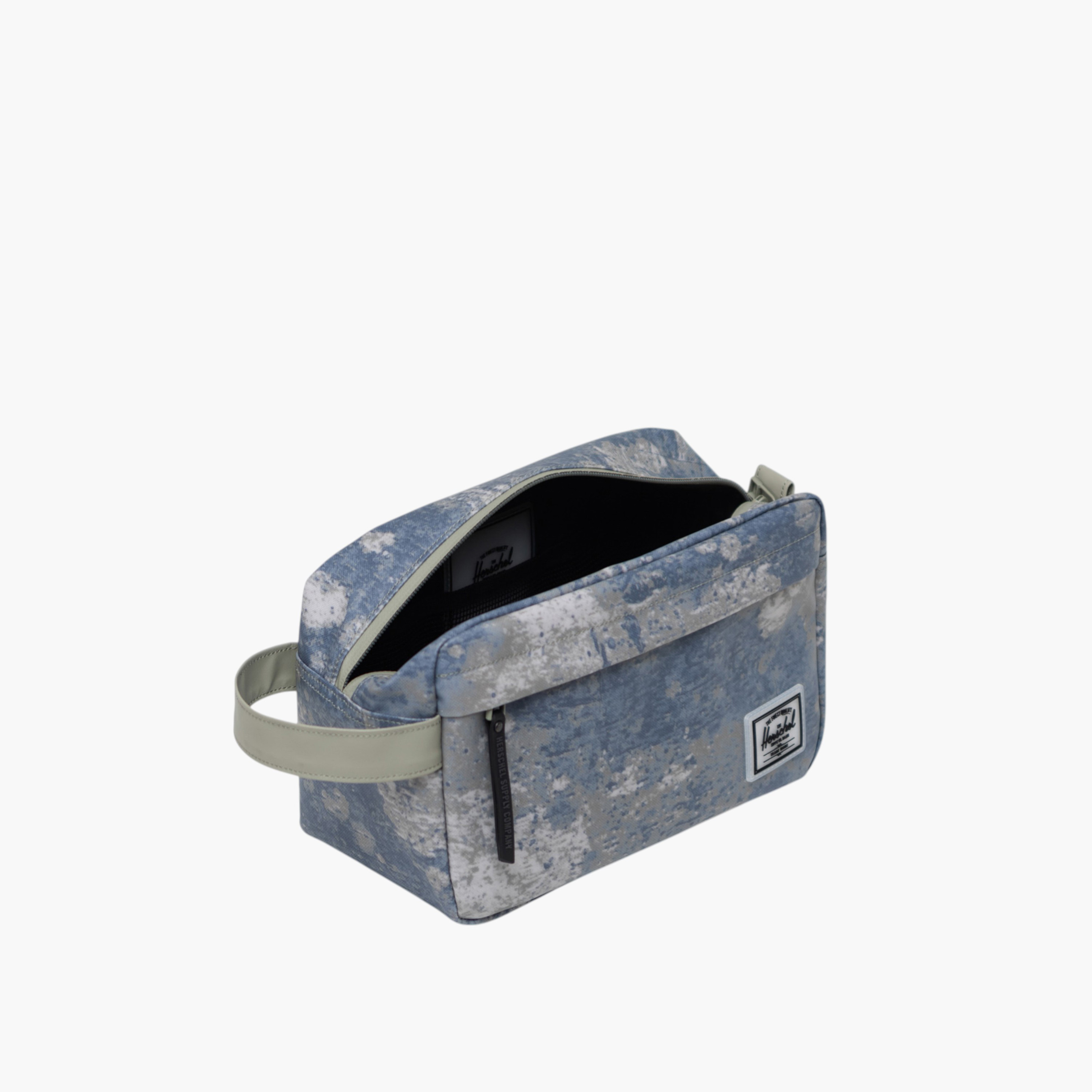 Herschel Supply Co Printed Travel Kit with Zip Closure-women-watchesandjewellery-jewellery-storage-image-3