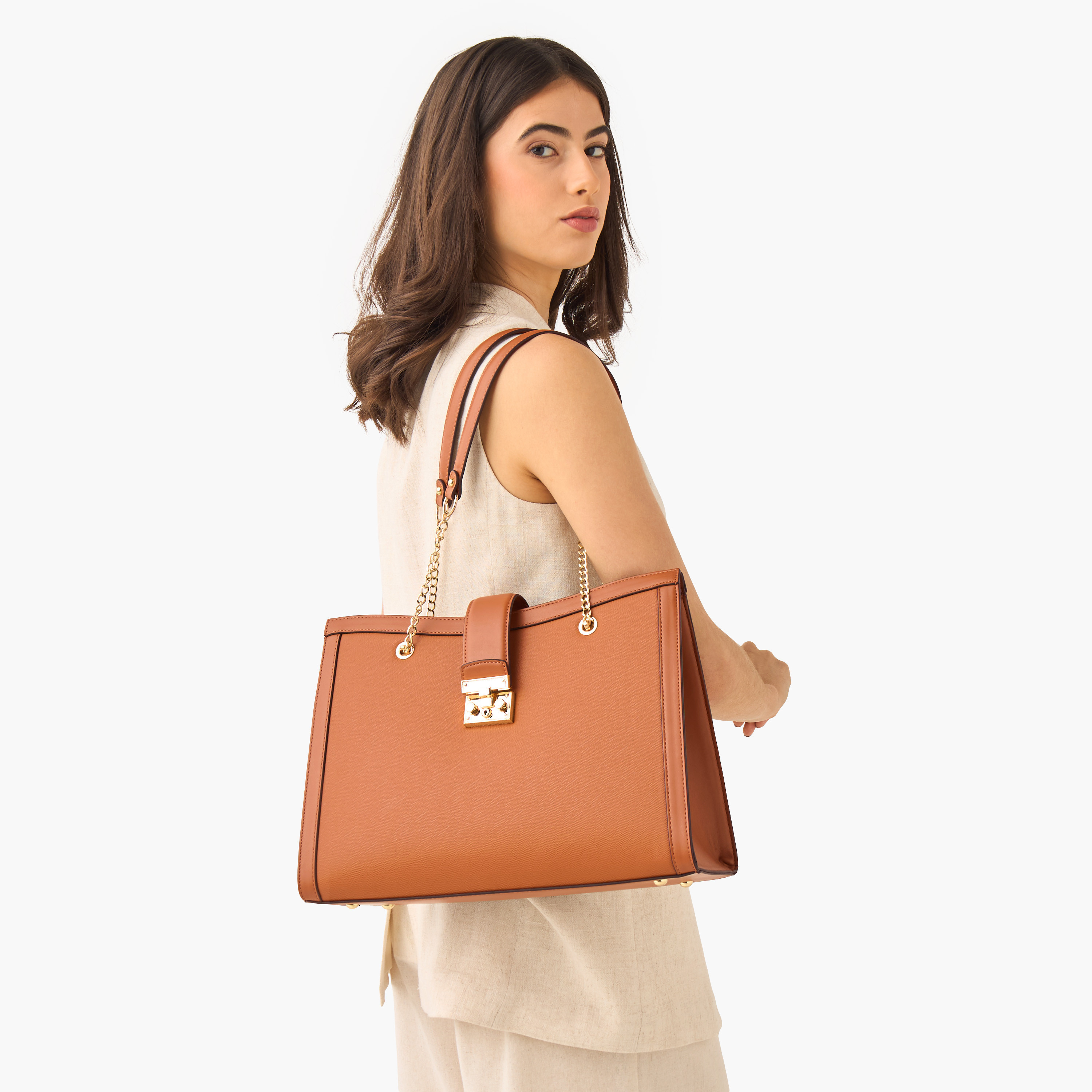 شنطة توتي بارزة الملمس بمقابض من ساشا-women-bagsandwallets-handbags-image-2