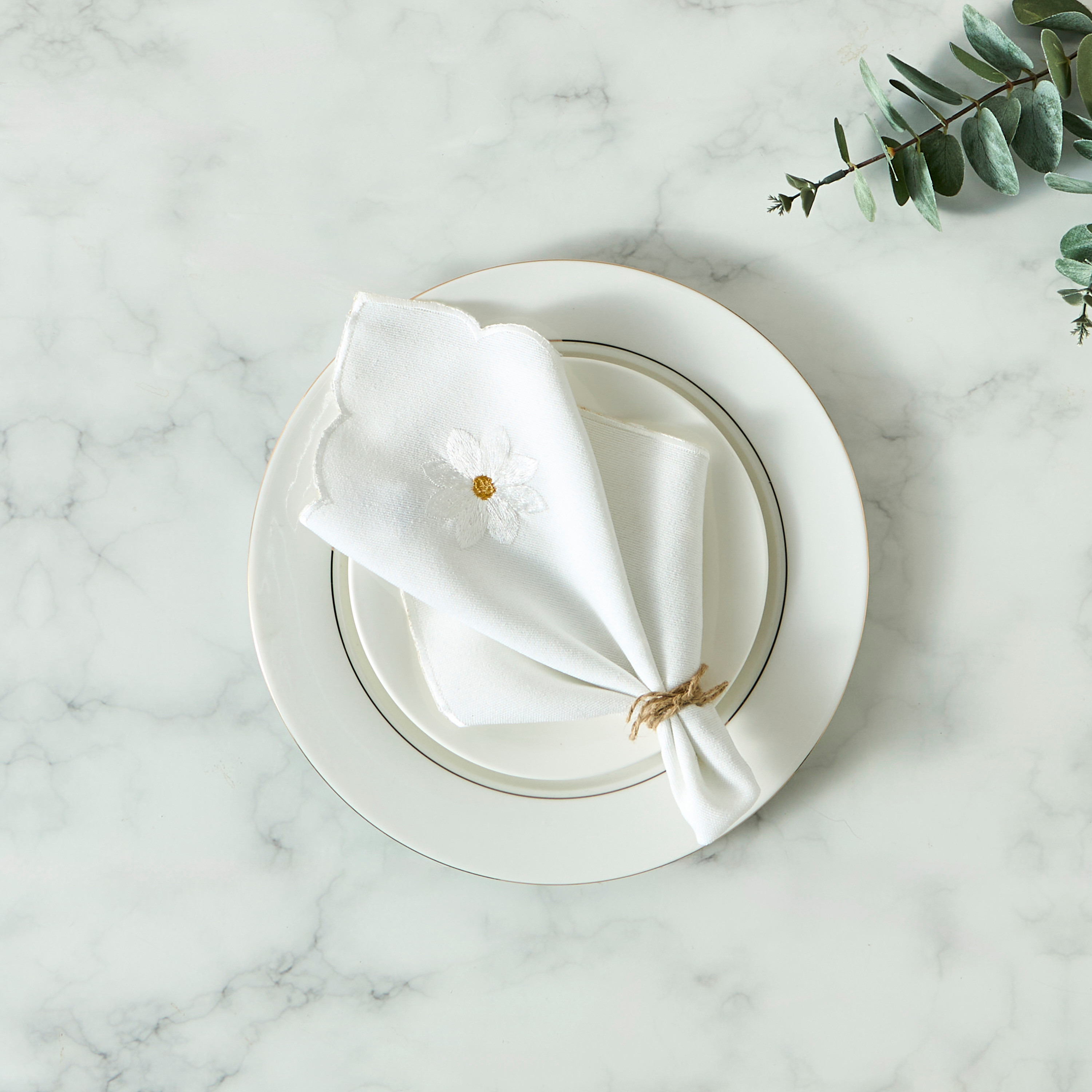 Daisy Embroidered 4-Piece Napkin Set - 45x45 cms-household-dining-tablelinen-napkinsandaccessories-image-1