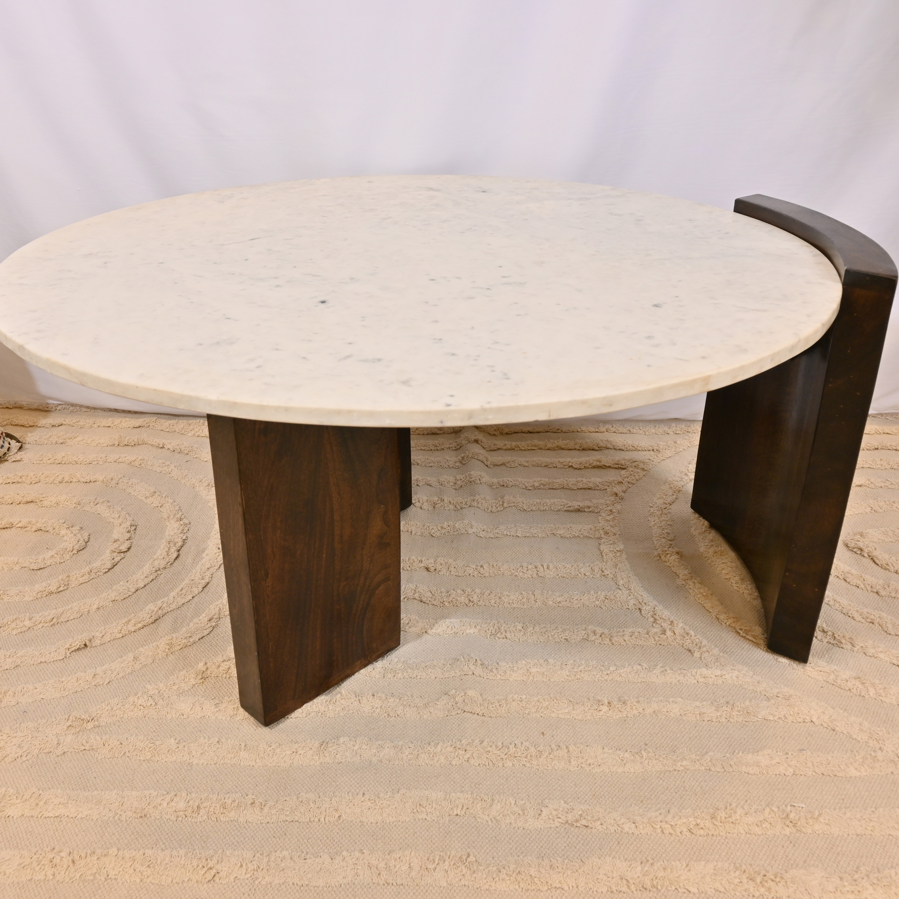 طاولة قهوة مستديرة بسطح خشبي من لايف ستايل - 45×55 سم-furniture-livingroom-coffeetables-image-3