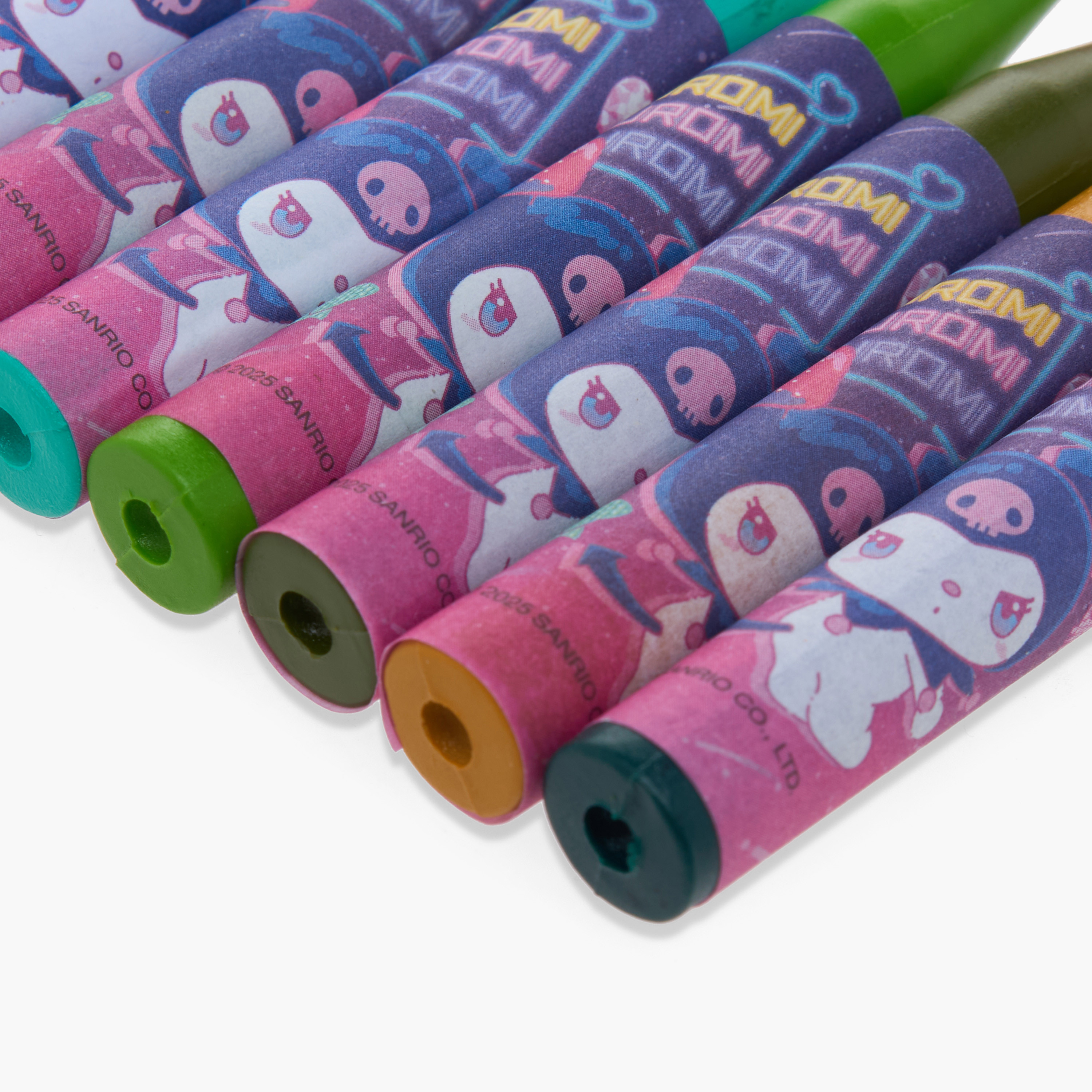 طقم أقلام تلوين زيتية بطبعات كورومي من سانريو - 24 لون-school-stationery-pensandpencils-image-3