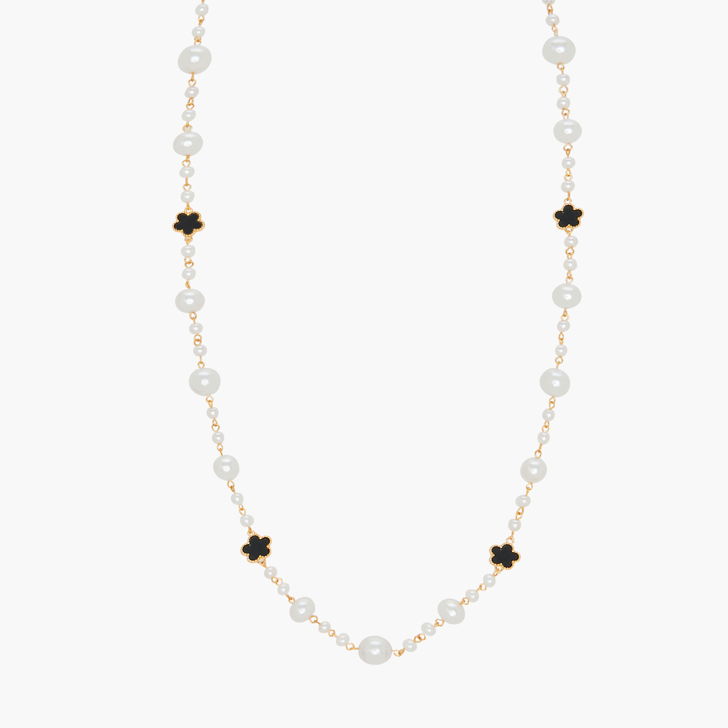 عقد معدن بتصميم ورقة البرسيم وتفاصيل لؤلؤ-women-watchesandjewellery-jewellery-necklacesandpendants-image-2