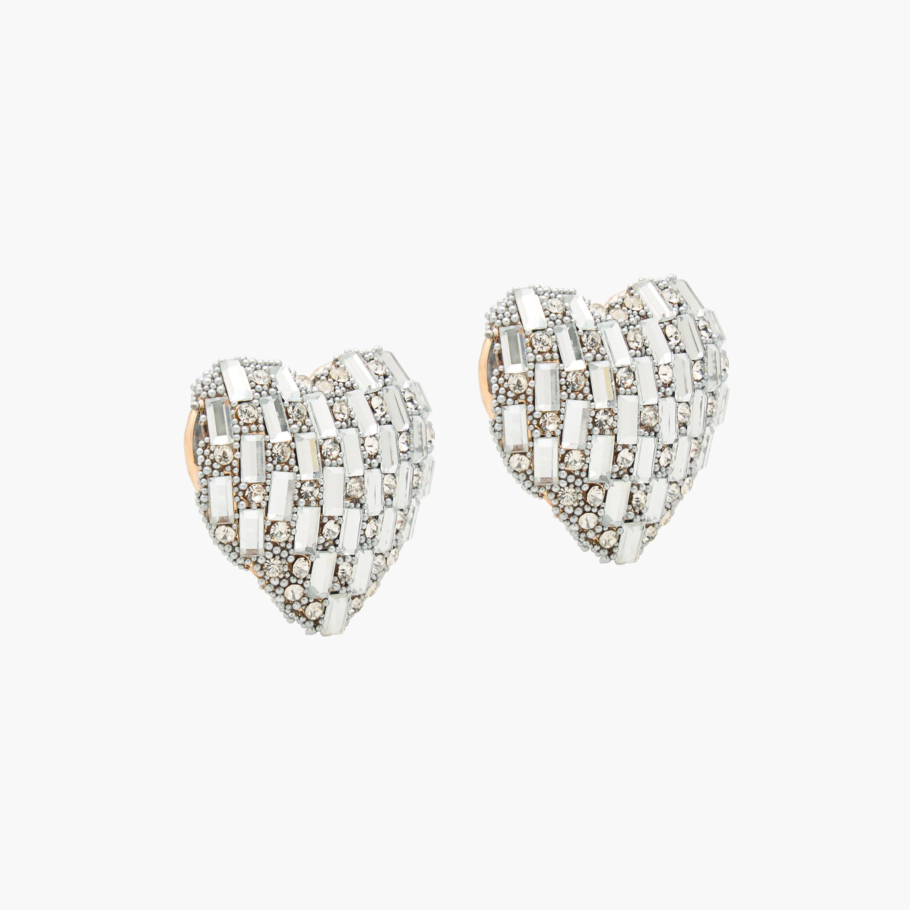 حلقان قلب فضّية مرصّعة بمكبس إغلاق خلفي-women-watchesandjewellery-jewellery-earrings-image-2