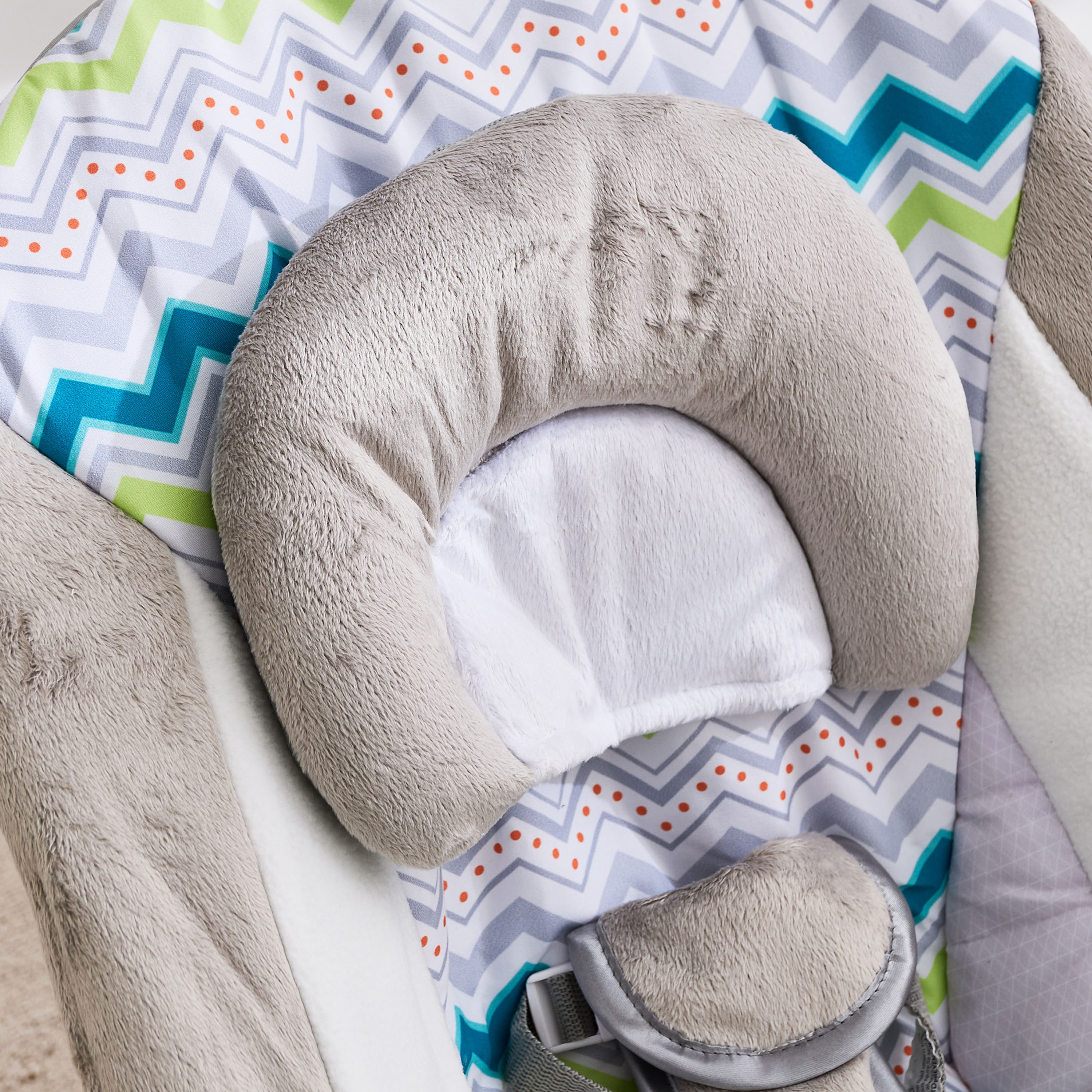 Little Bloomers Emmie Reclining Rocker with Hanging Toys-baby-infantactivity-rockers-image-6