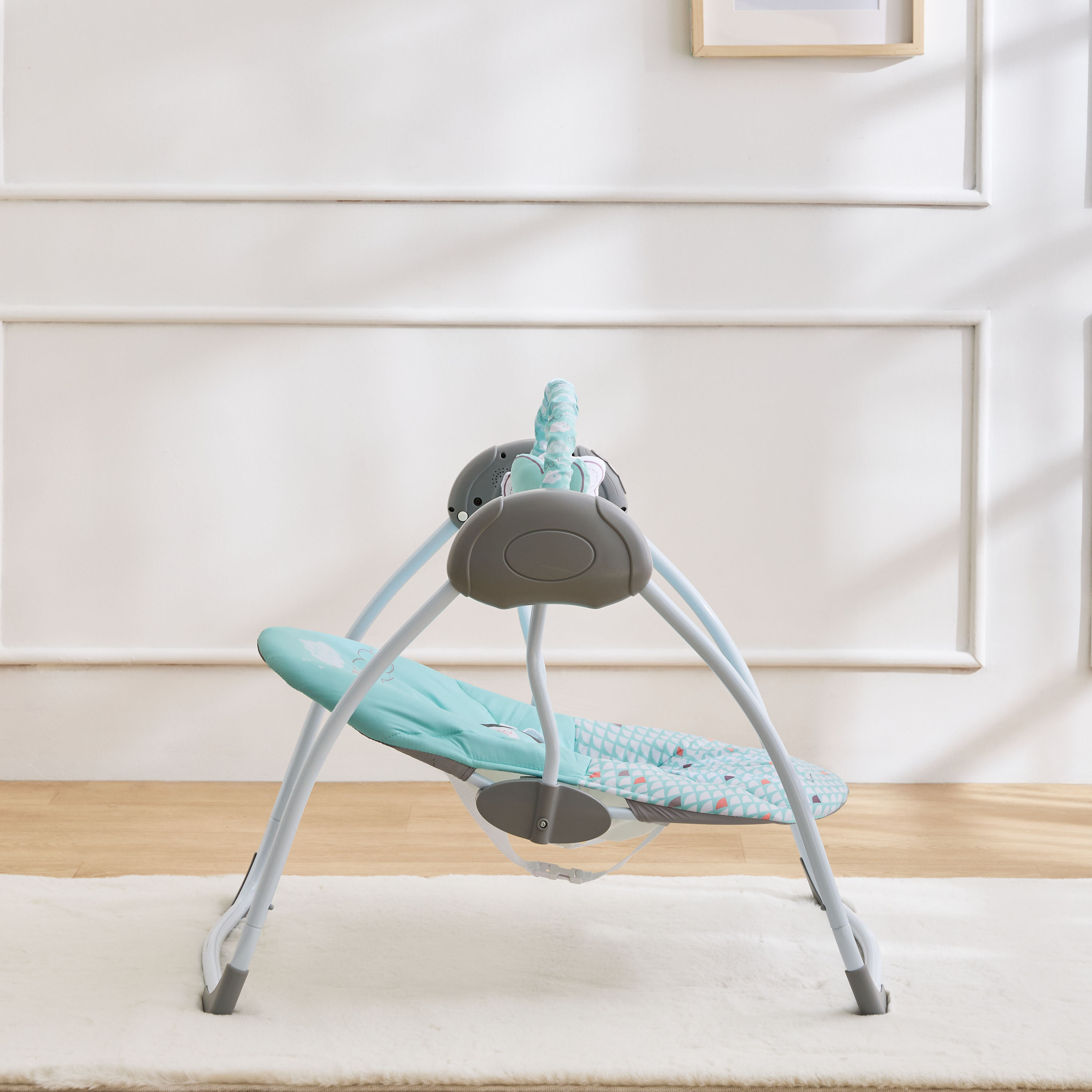 أرجوحة تلقائية مع ألعاب معلقة كيرو من ليتل بلومرز-baby-infantactivity-swings-image-3