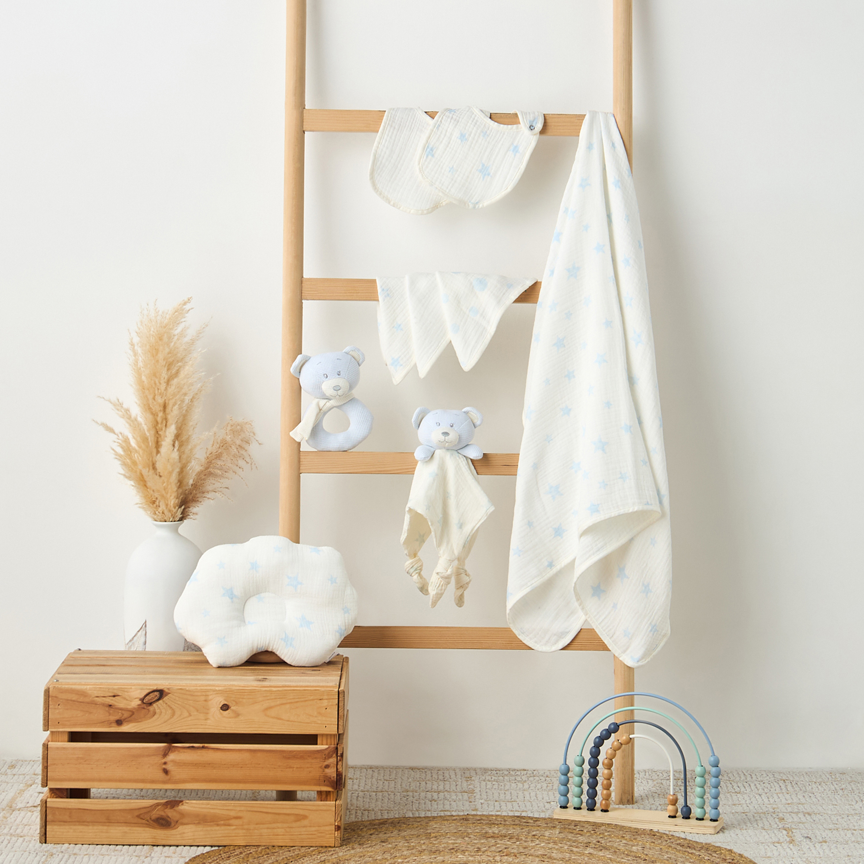 طقم هدايا بطانيات من 9 قطع من جونيورز-baby-nursery-blanketsandswaddles-blanketsandquilts-image-15