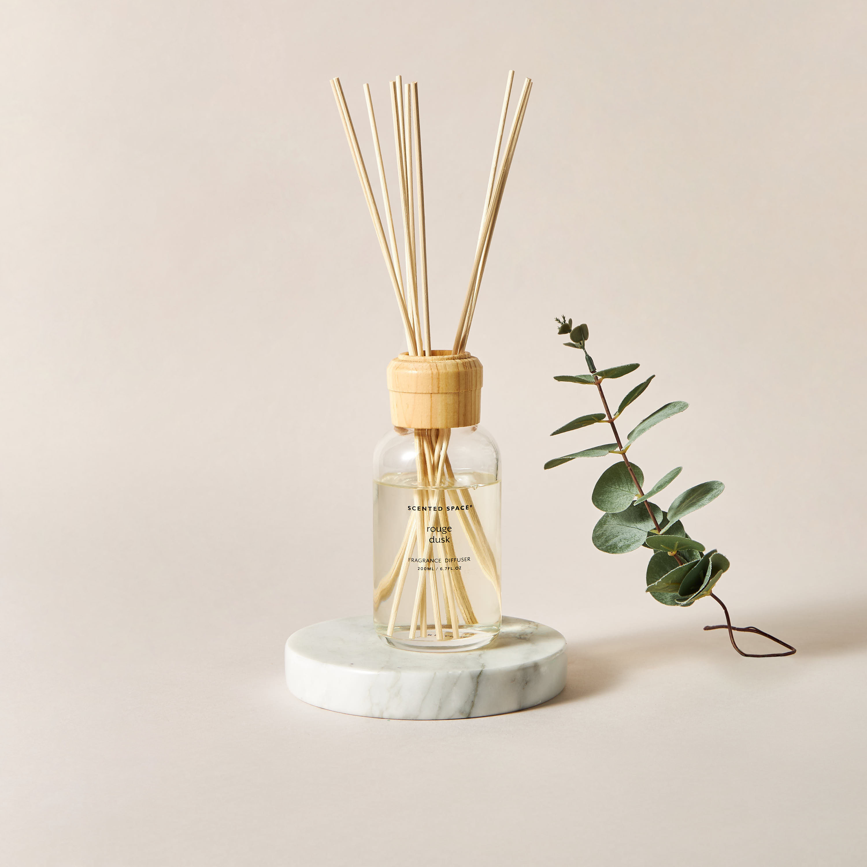 Scented Space Amberian Woods Reed Diffuser - 200 ml-household-homefragrance-reeddiffusers-image-2