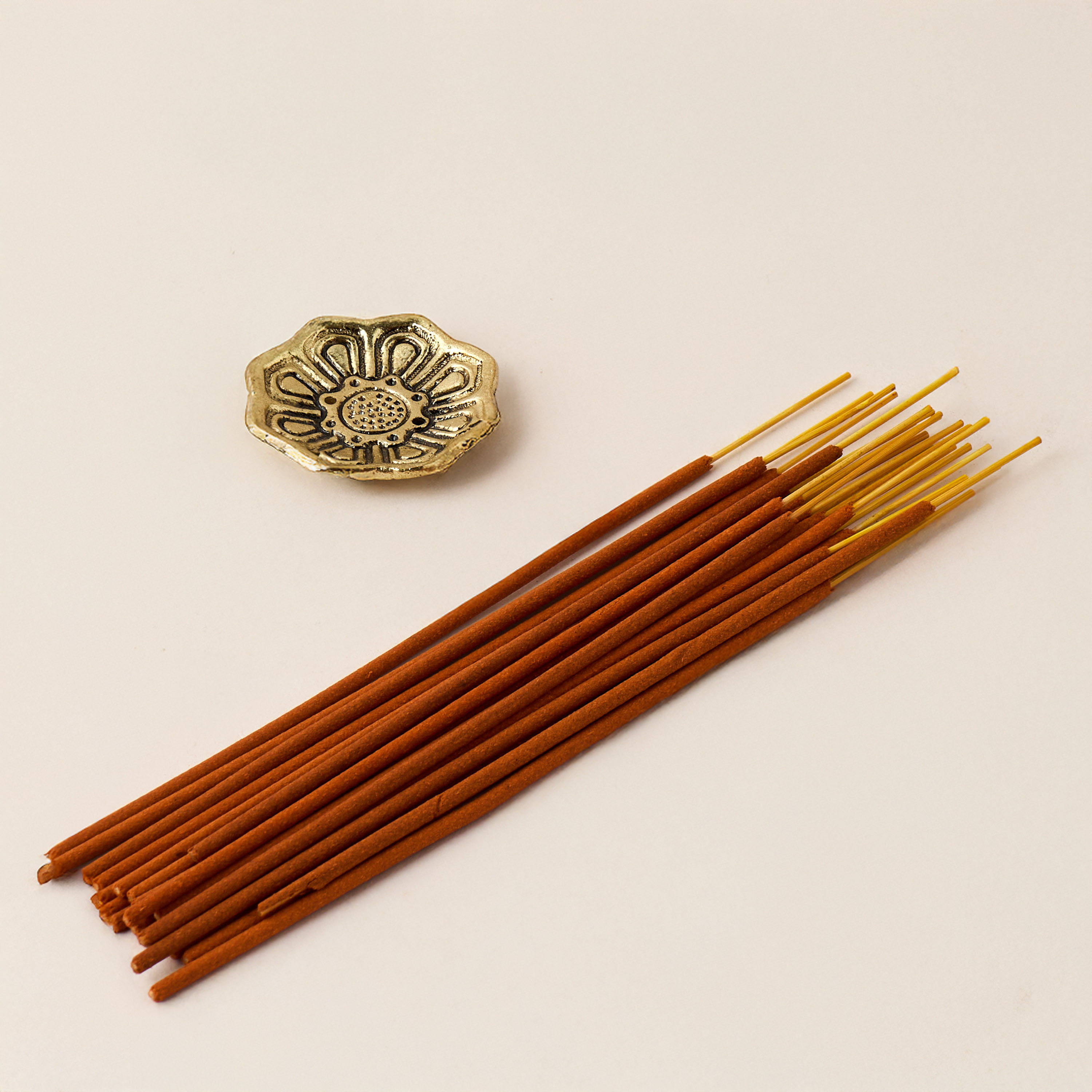 Golden Souk 24-Piece Oud Drift Incense Stick Set-household-homefragrance-potpourri-image-2