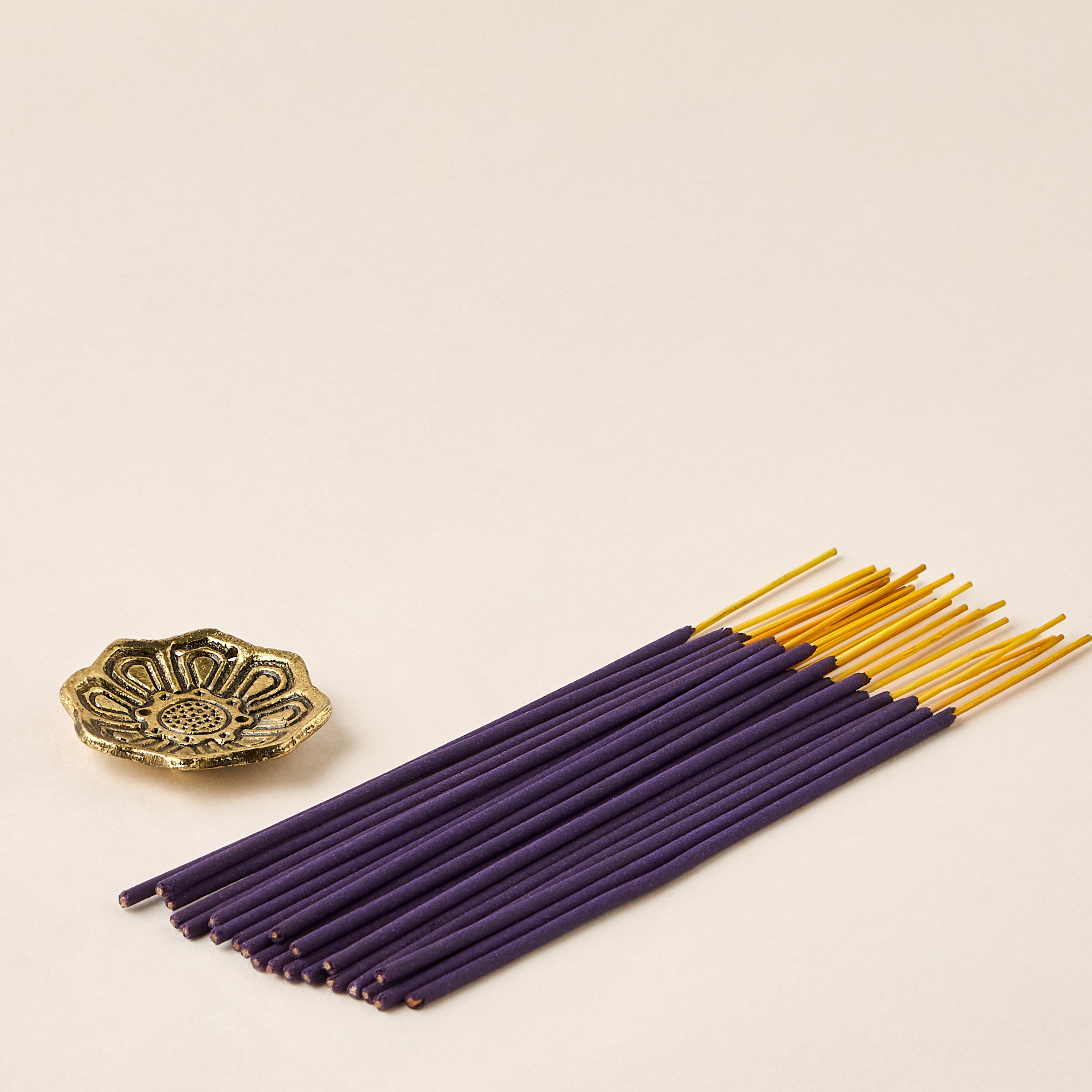Golden Souk 24-Piece Oud Drift Incense Stick Set-household-homefragrance-potpourri-image-1