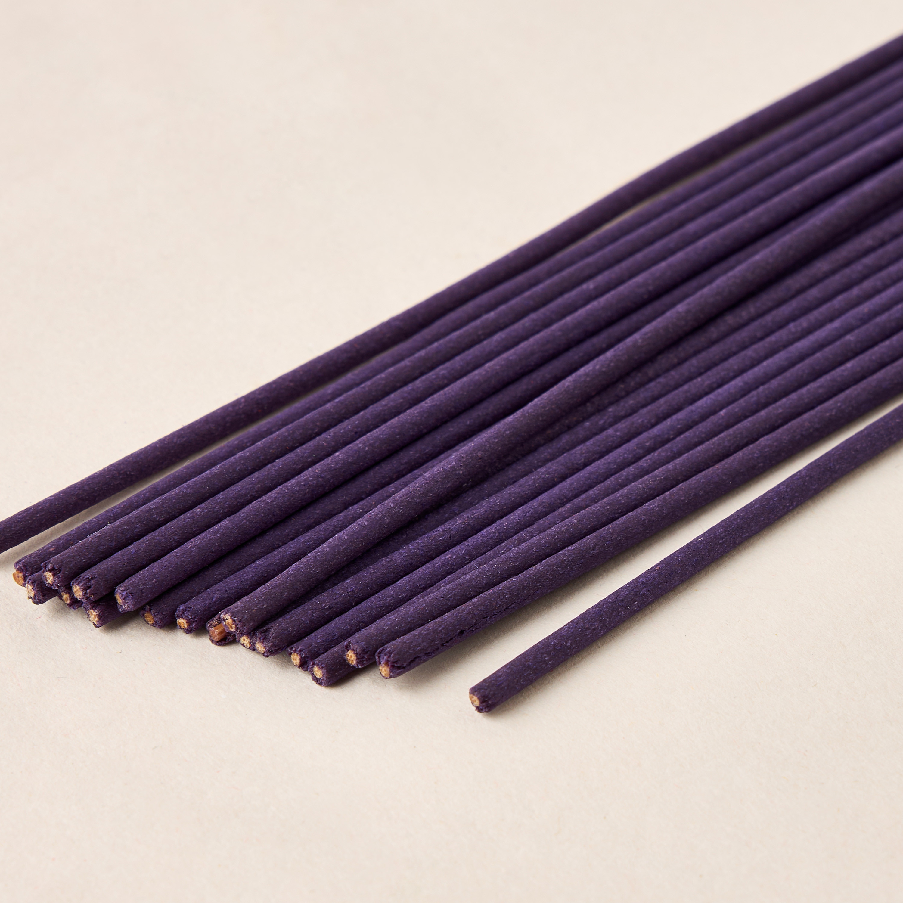 Golden Souk 24-Piece Oud Drift Incense Stick Set-household-homefragrance-potpourri-image-4