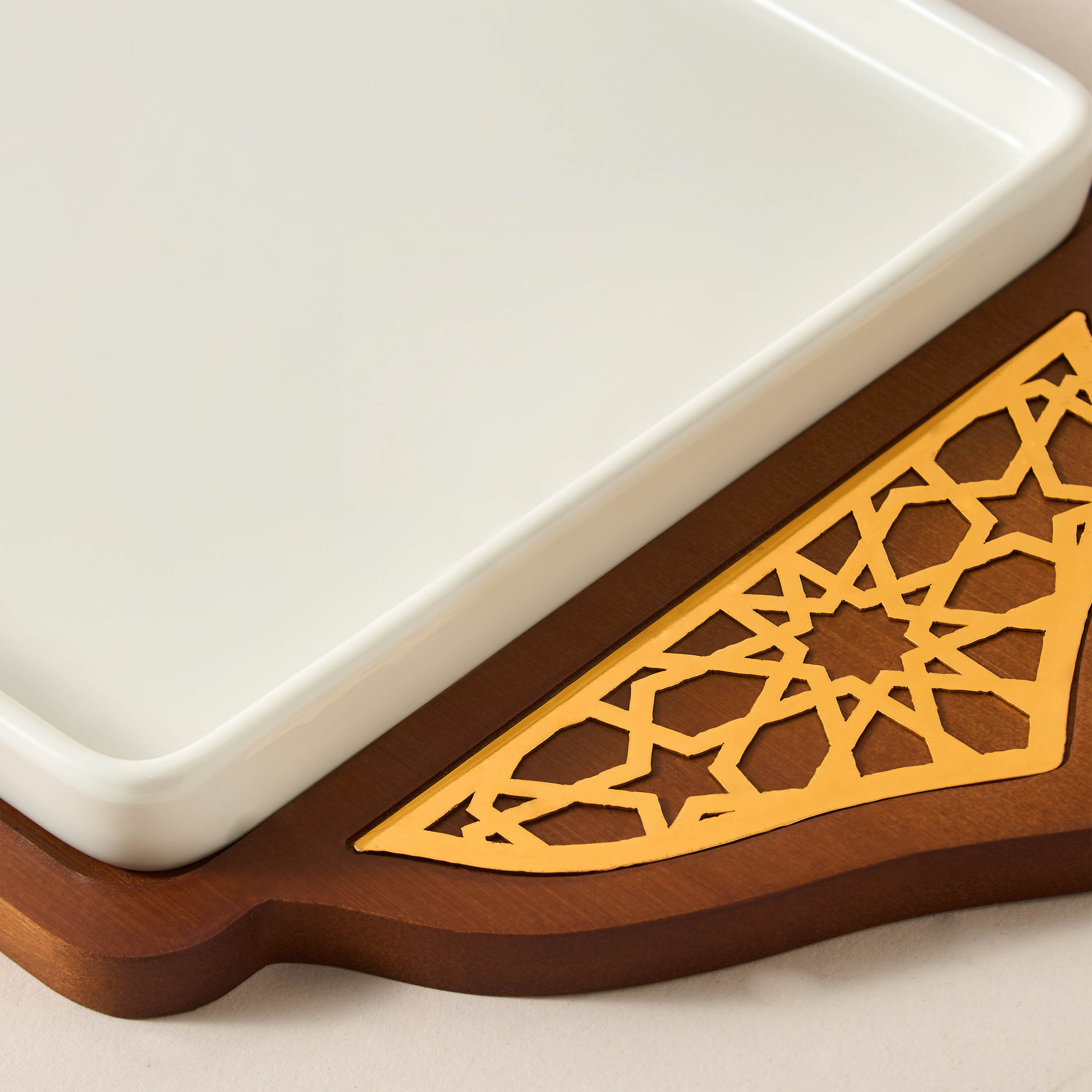 Sufrah Ceramic Serving Platter with Wooden Board-household-dining-serveware-servingplatters-image-4