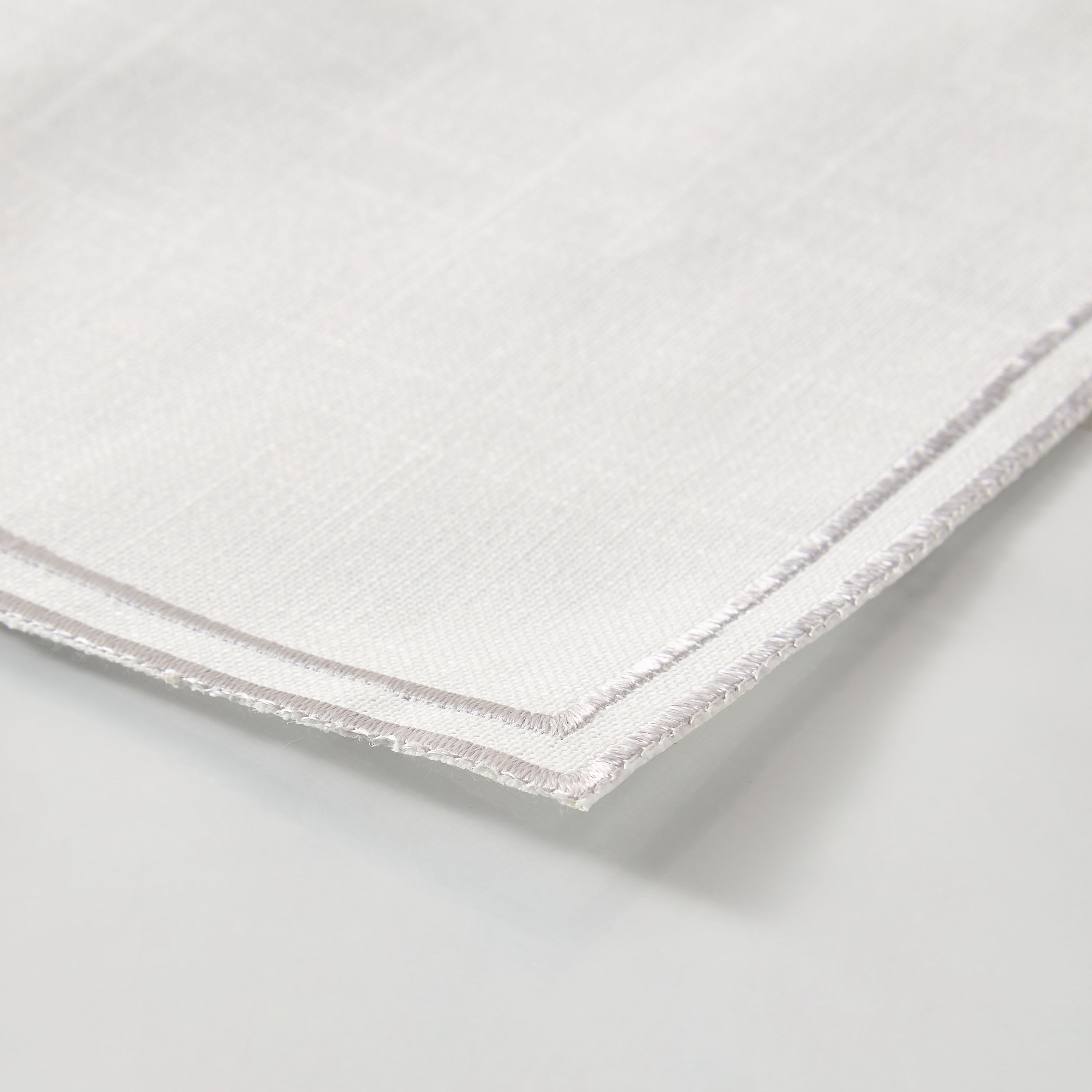 Noor 4-Piece Embroidered Placemat Set - 30x45 cms-household-dining-tablelinen-placemats-image-4