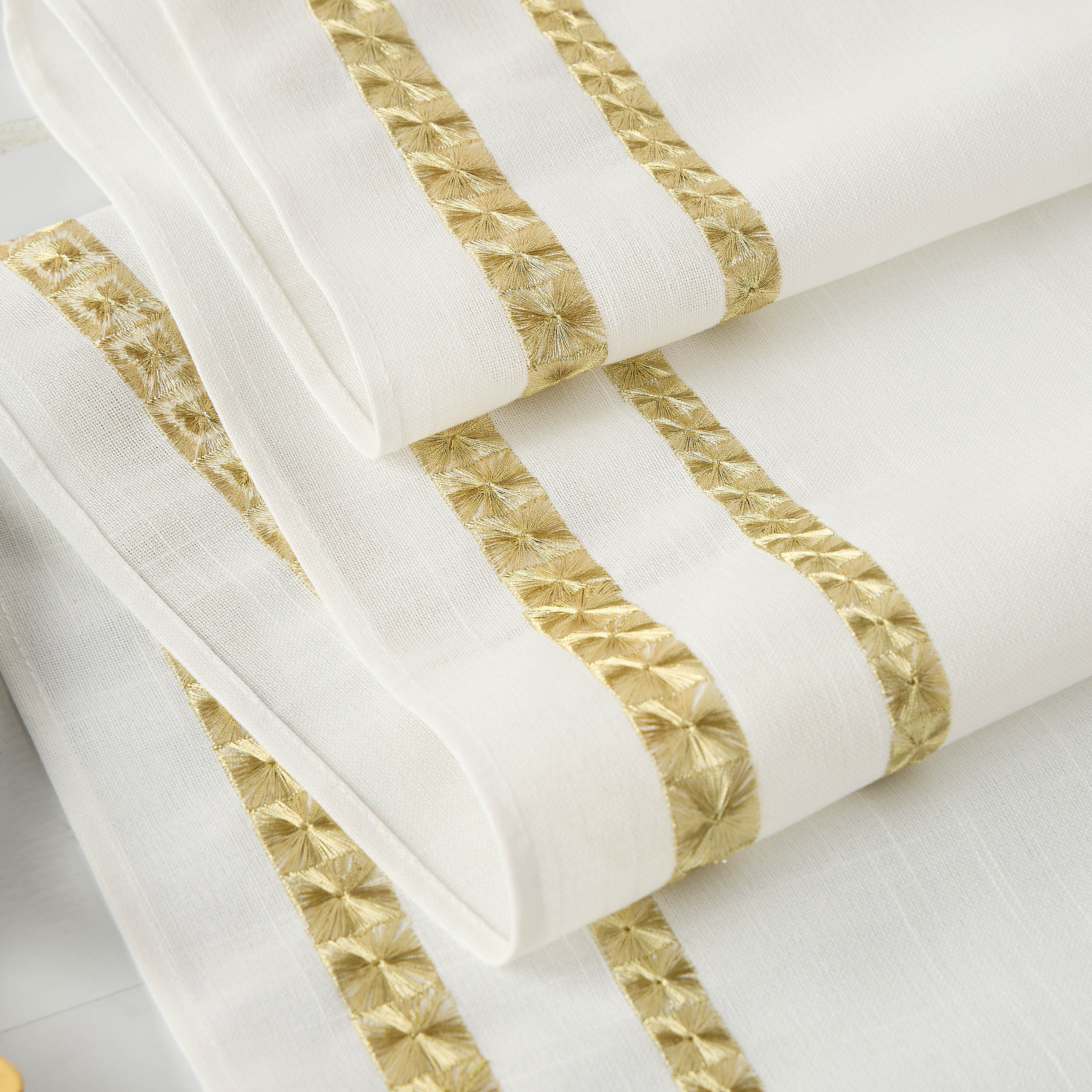 Nomad Luxe Embroidered Table Runner - 180x33 cms-household-dining-tablelinen-runnersandtablecovers-image-2