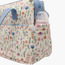 شنطة حفاضات بطبعات زهرية مع لبادة تغيير من جيجلز-baby-diapering-diaperbags-image-5