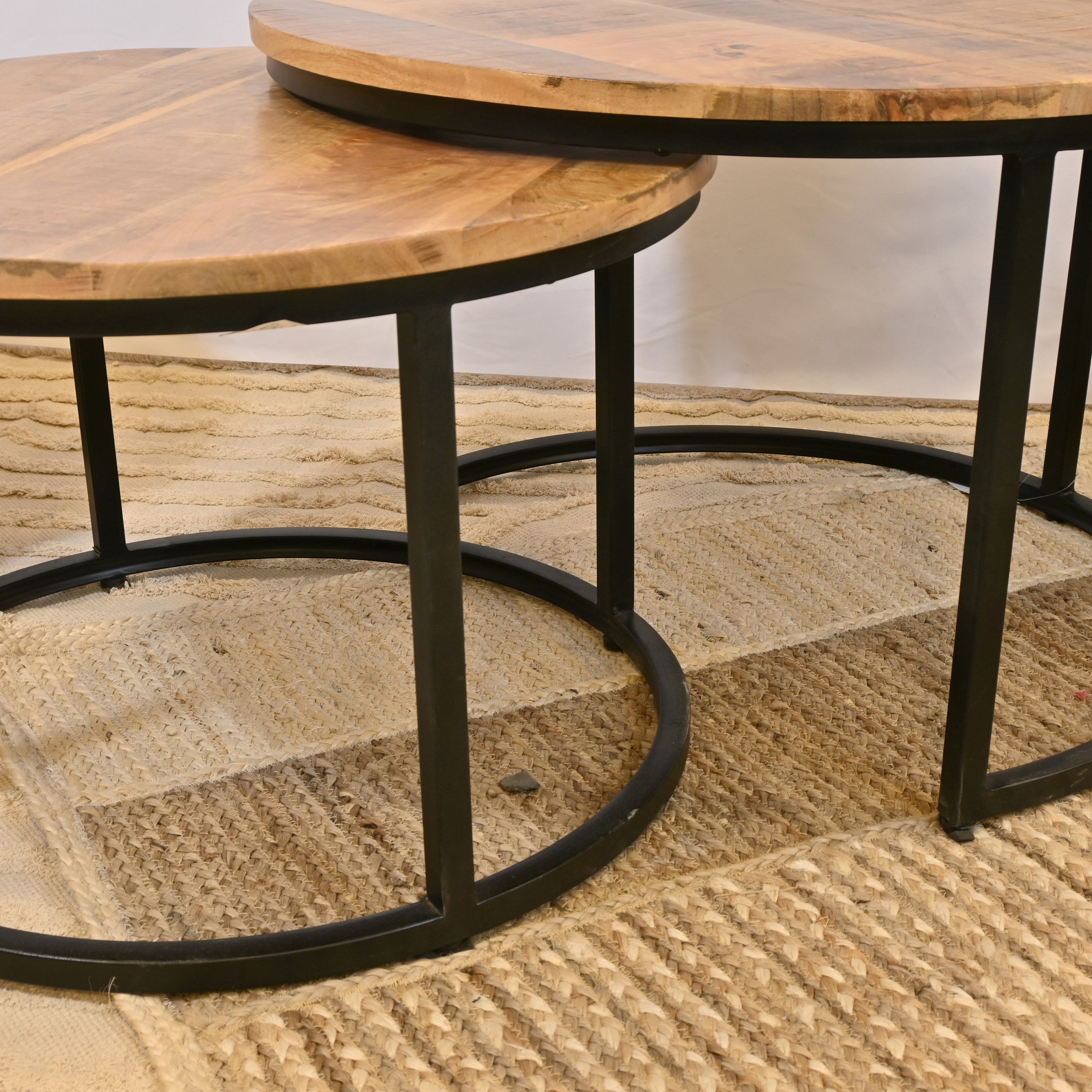 طاولة قهوة بسطح خشبية من لايف ستايل - طقم من قطعتين-furniture-livingroom-coffeetables-image-4