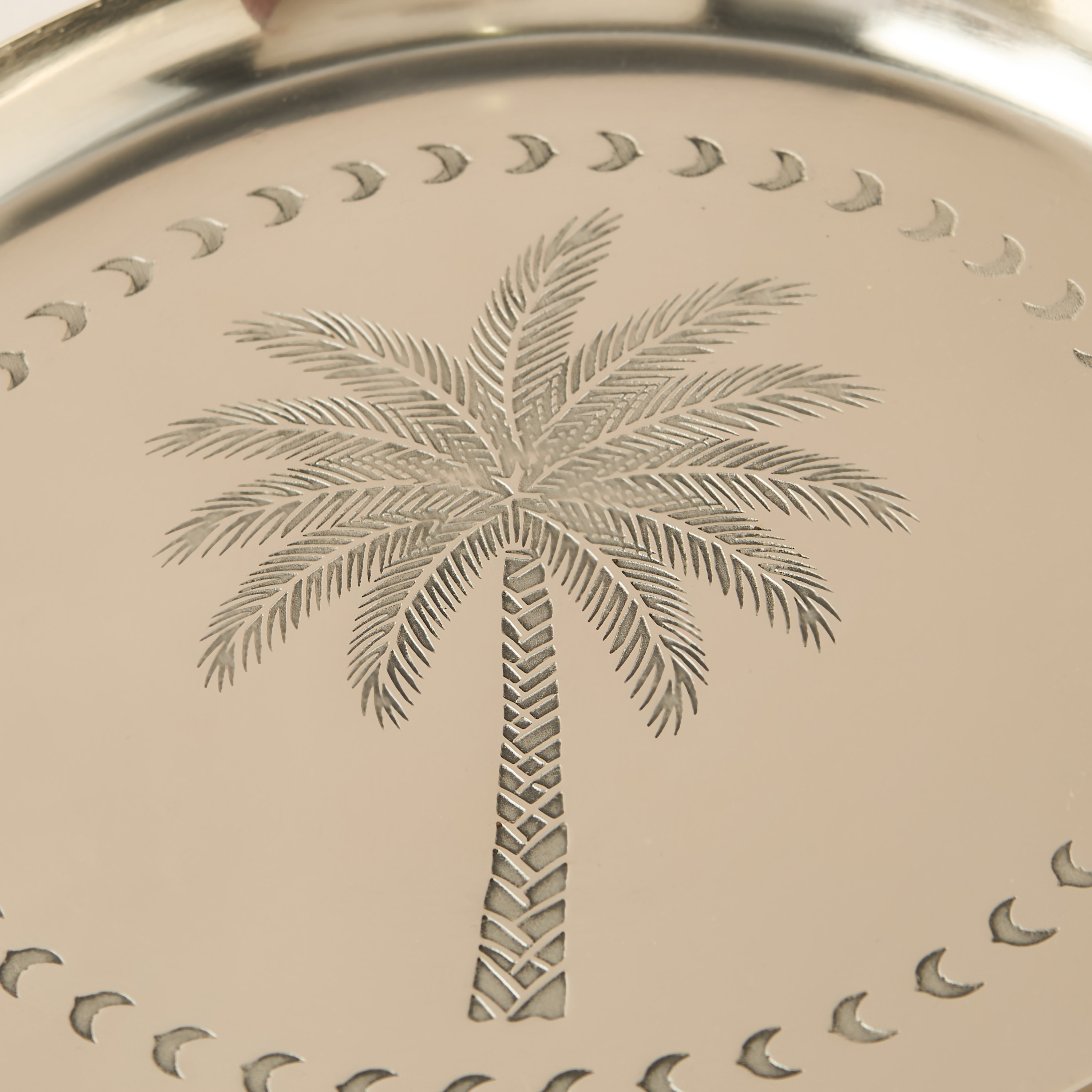 Palm Tree Engraved Metal Decorative Plate - 25x25 cms-household-decor-boxesandtrays-image-3