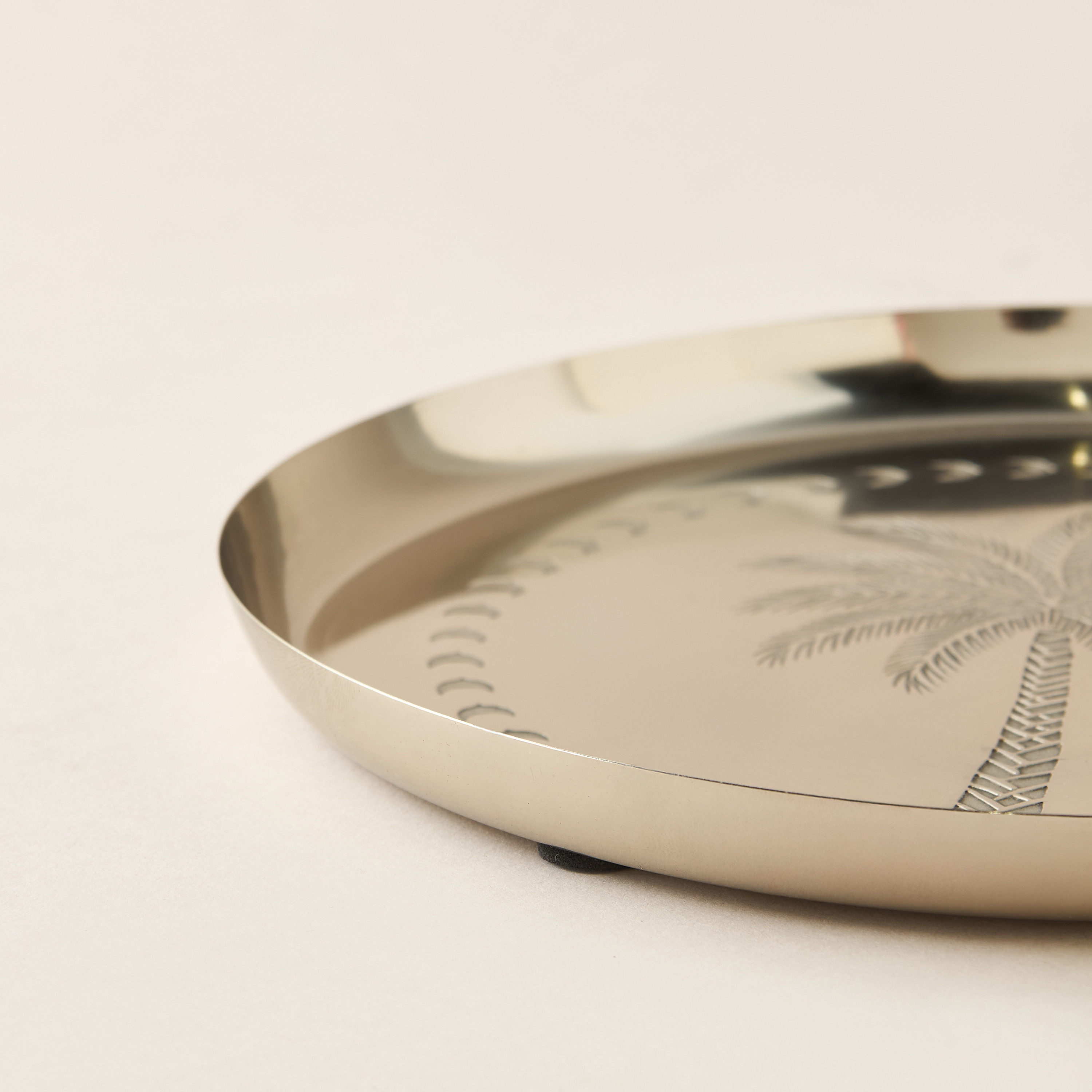 Palm Tree Engraved Metal Decorative Plate - 25x25 cms-household-decor-boxesandtrays-image-4