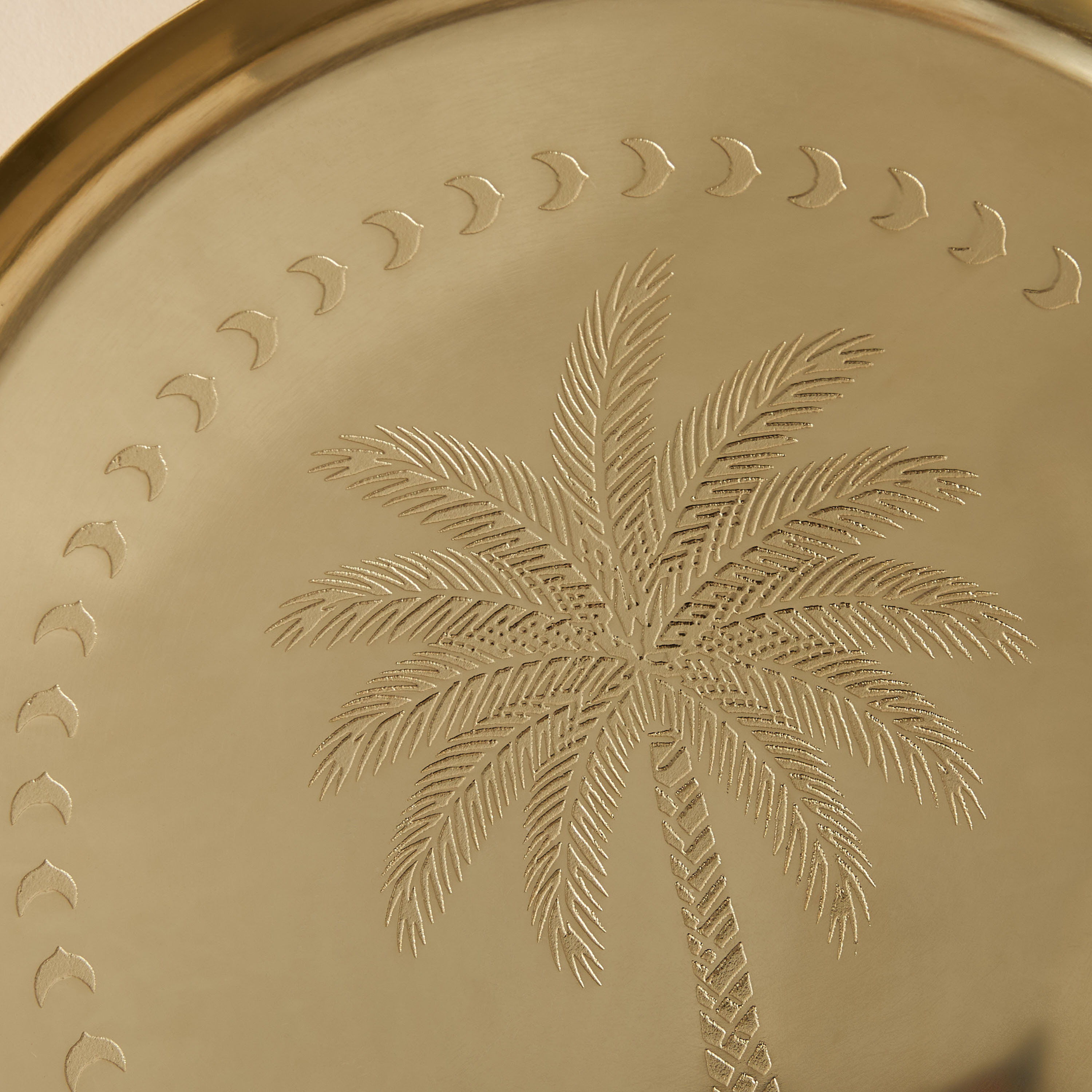 Palm Tree Engraved Metal Decorative Plate - 25x25 cms-household-decor-boxesandtrays-image-3