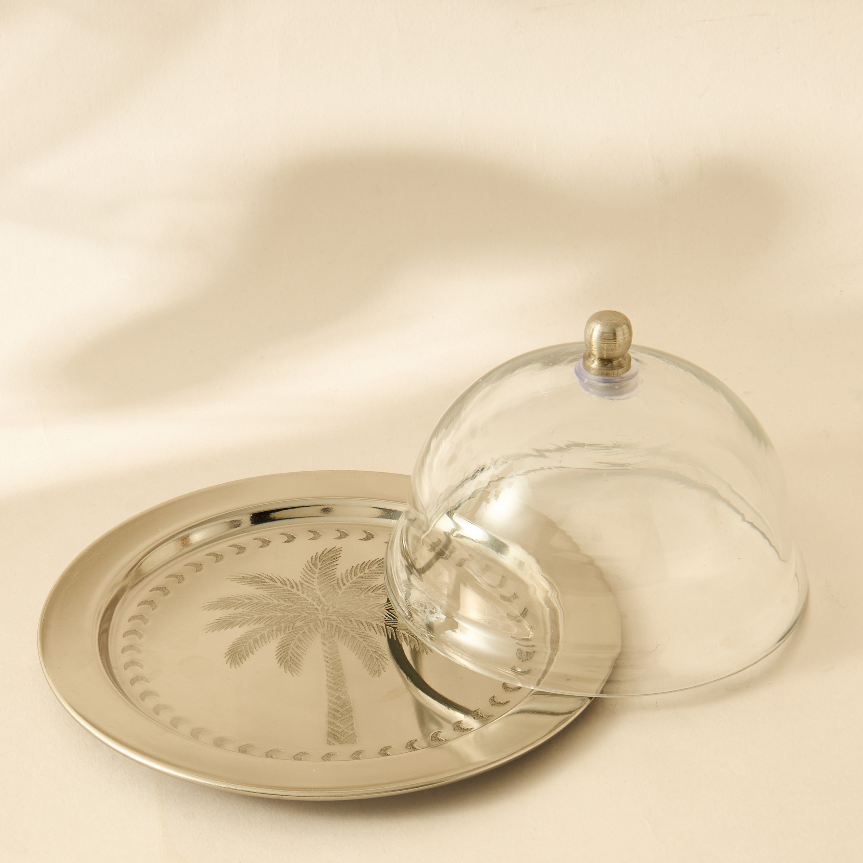 Palm Tree Embossed Date Tray with Dome Lid - 17 cms-household-dining-dinnerware-bowls-image-2