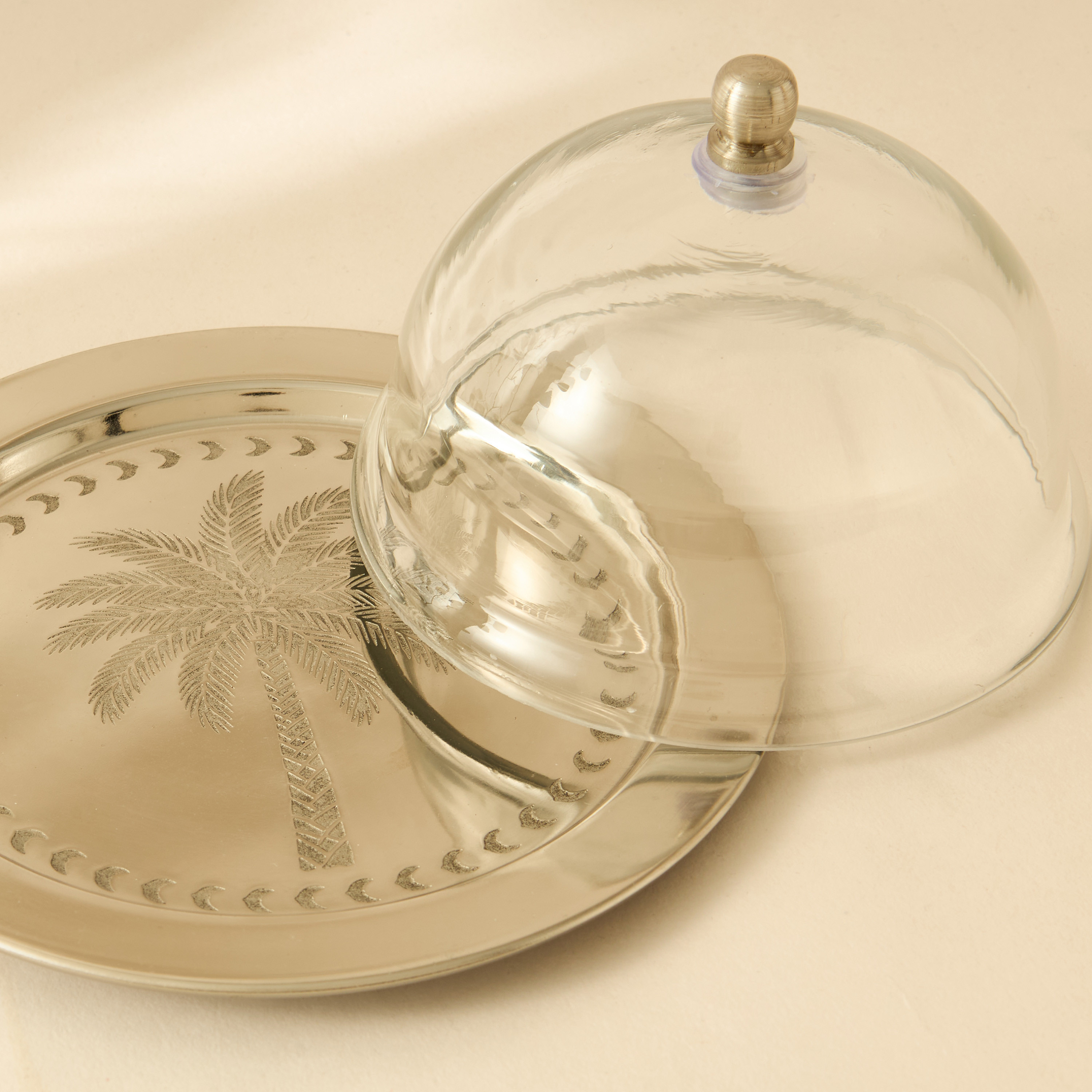 Palm Tree Embossed Date Tray with Dome Lid - 17 cms-household-dining-dinnerware-bowls-image-3