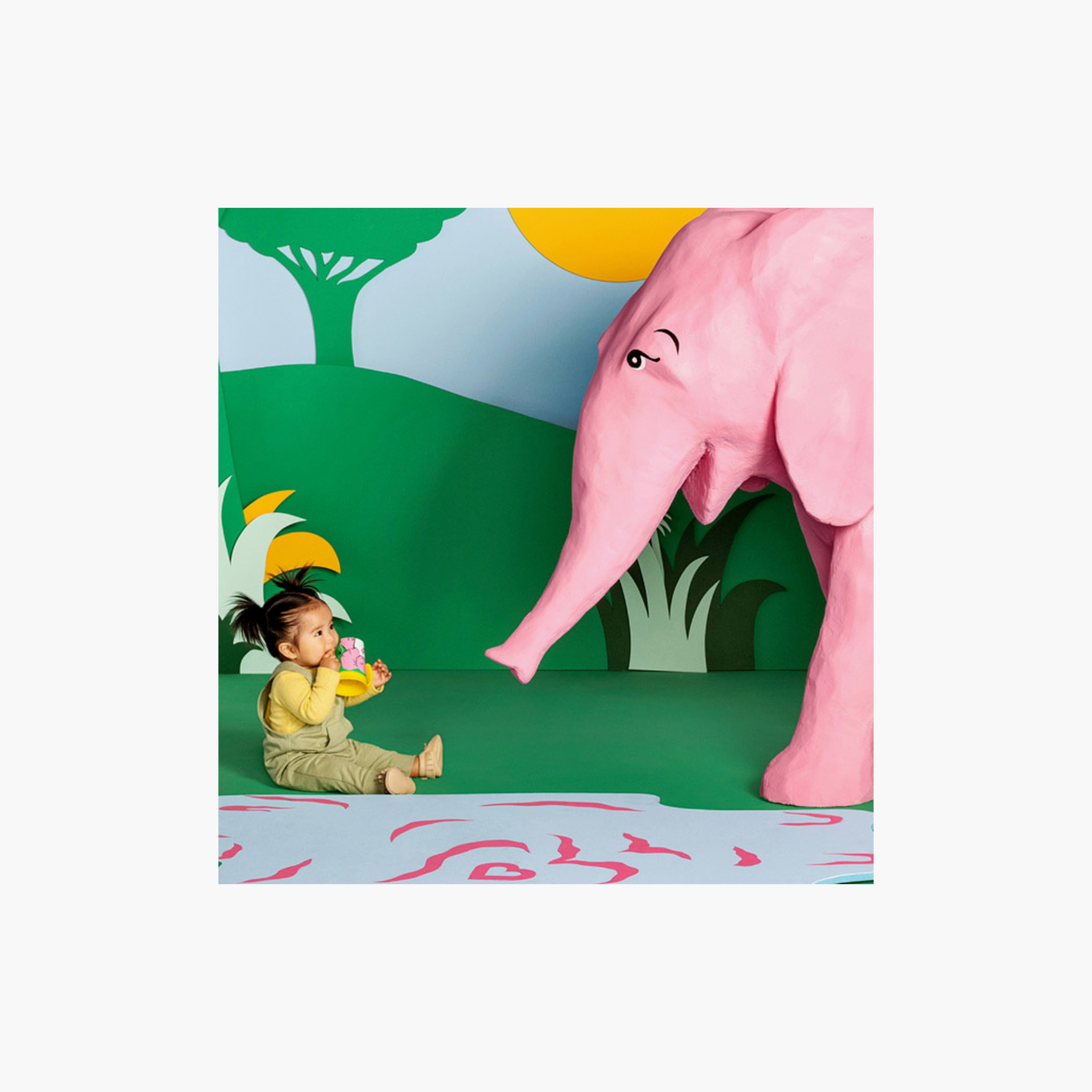 Munchkin Miracle 360° WildLove Trainer Cup - 6 oz - Elephant-baby-feeding-mealtimeessentials-image-3