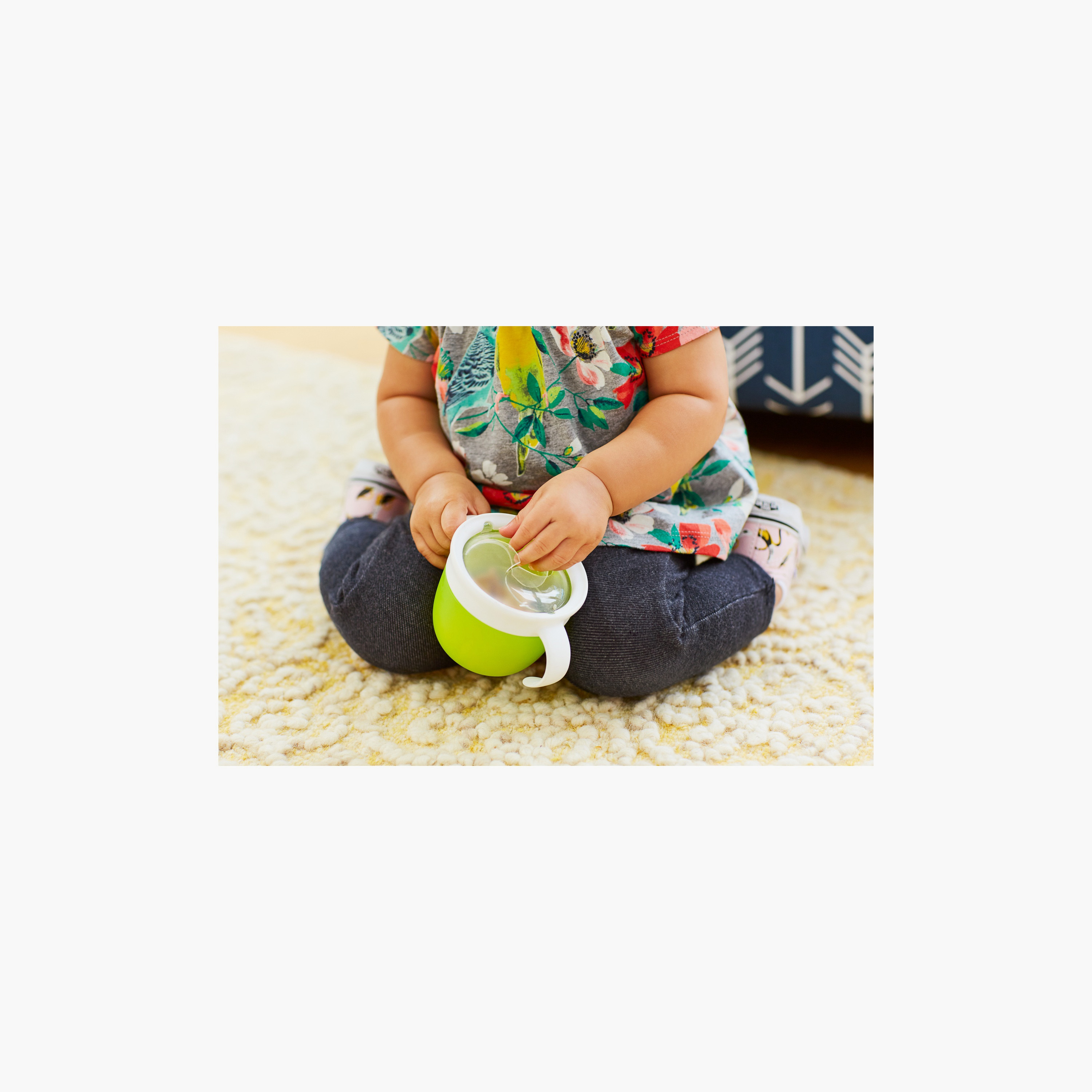 موزع وجبات خفيفة مع غطاء من مانشكين-baby-feeding-mealtimeessentials-image-12