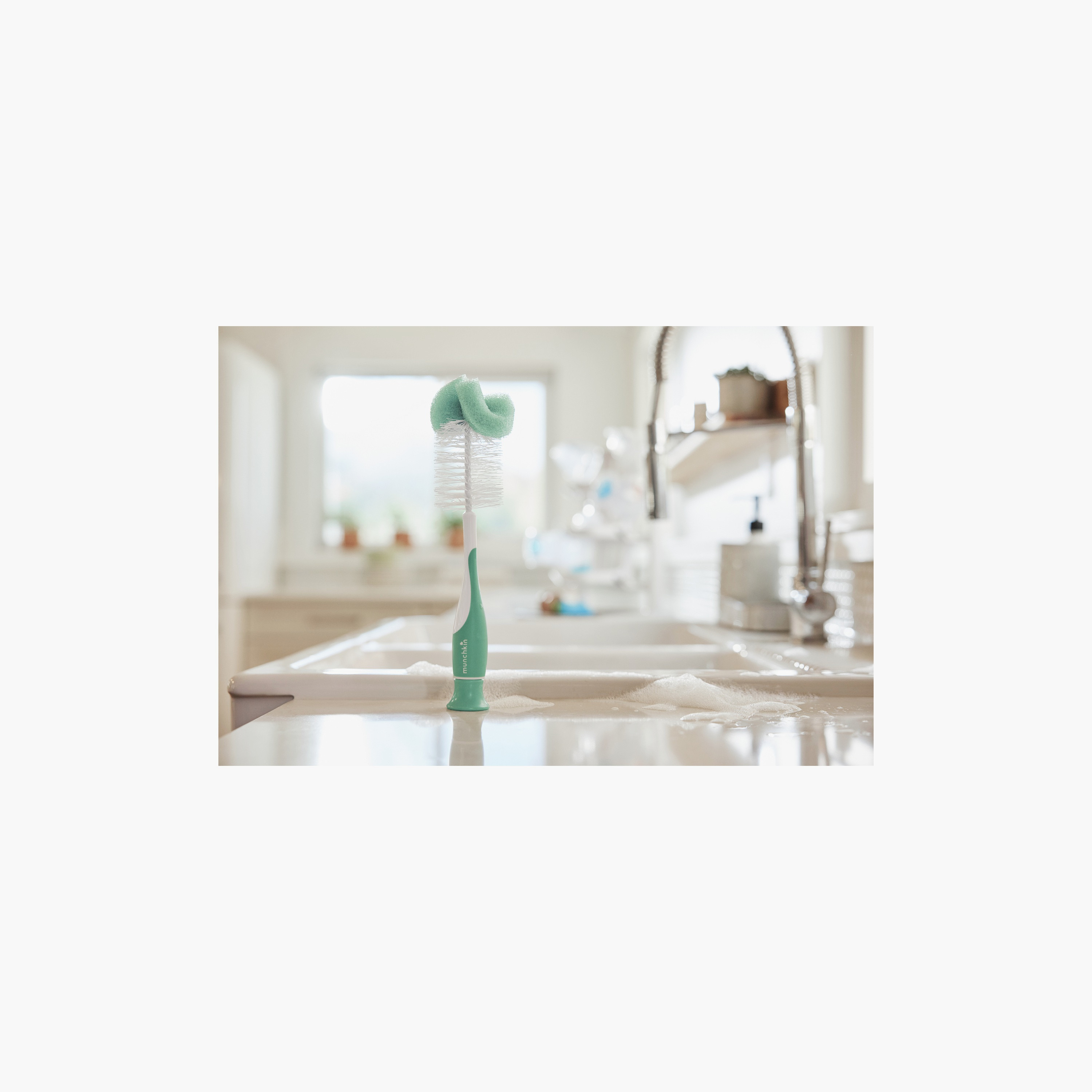 فرشاة رضاعة إسفنجية من مانشكين-baby-feeding-accessories-image-3