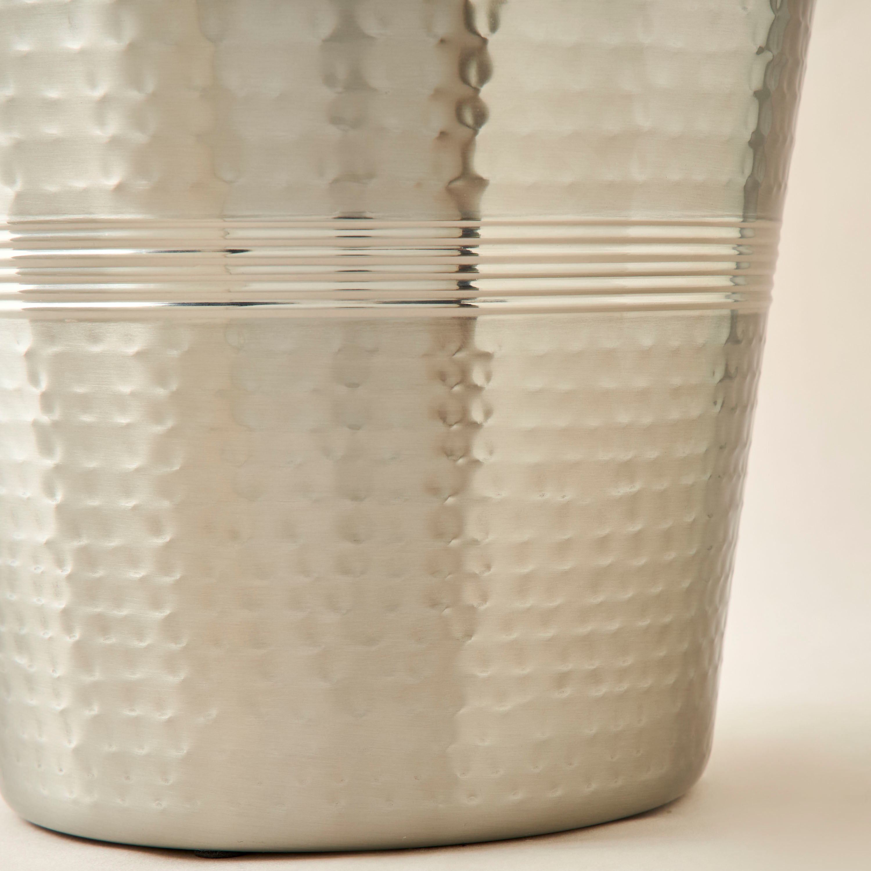 Hammered Waste Bin-household-bathandlaundry-wastebinsandaccessories-image-3